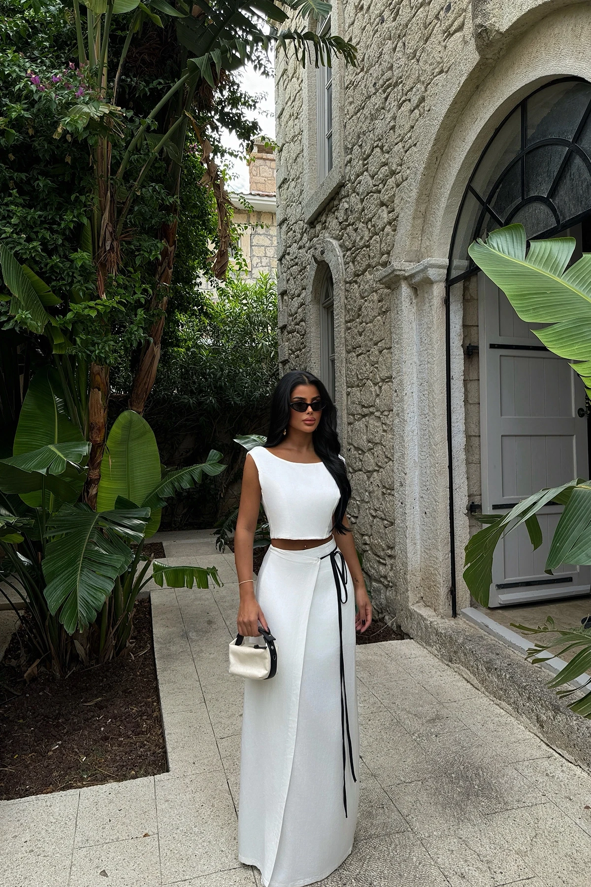 Picture of White Madora Linen Suit