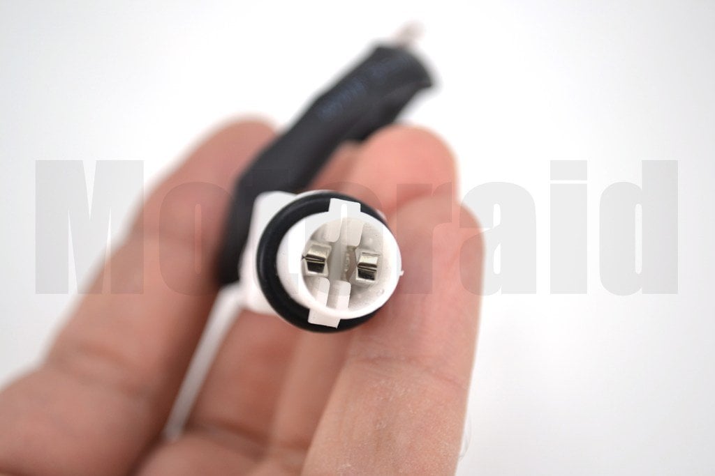 Picture of T10 Ampul Duyu Daralan Makaronlu Kablolu Ön Park Yan Sinyal Lamba Soketi