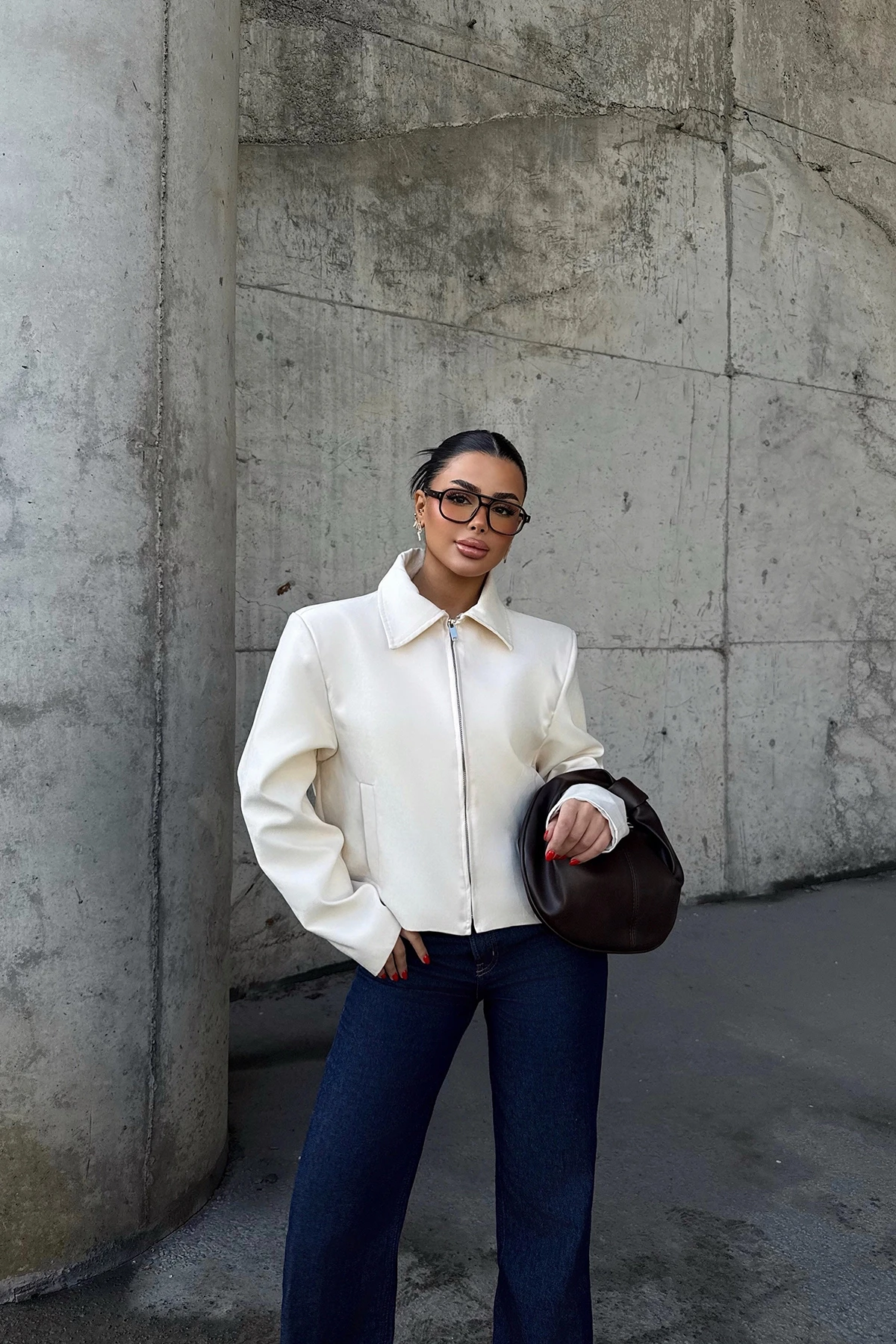 Picture of White Shirt Collar Jacket