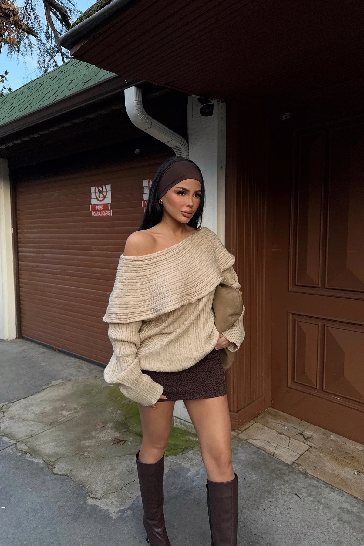 Picture of Beige Madonna Collar Knitted Sweater