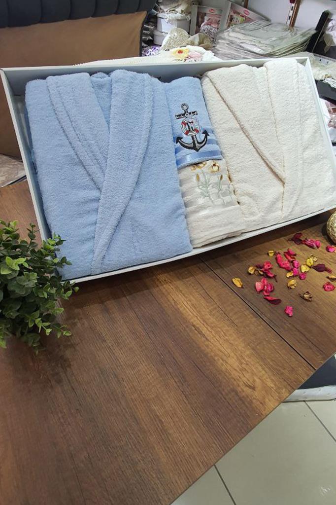 Picture of Çeyizlik Aile Bornoz Seti 4 Parça Krem Mavi