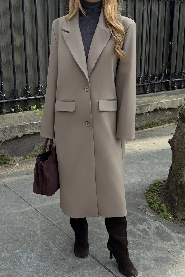 Picture of Stone Front Buttoned Pocket Detail Coat