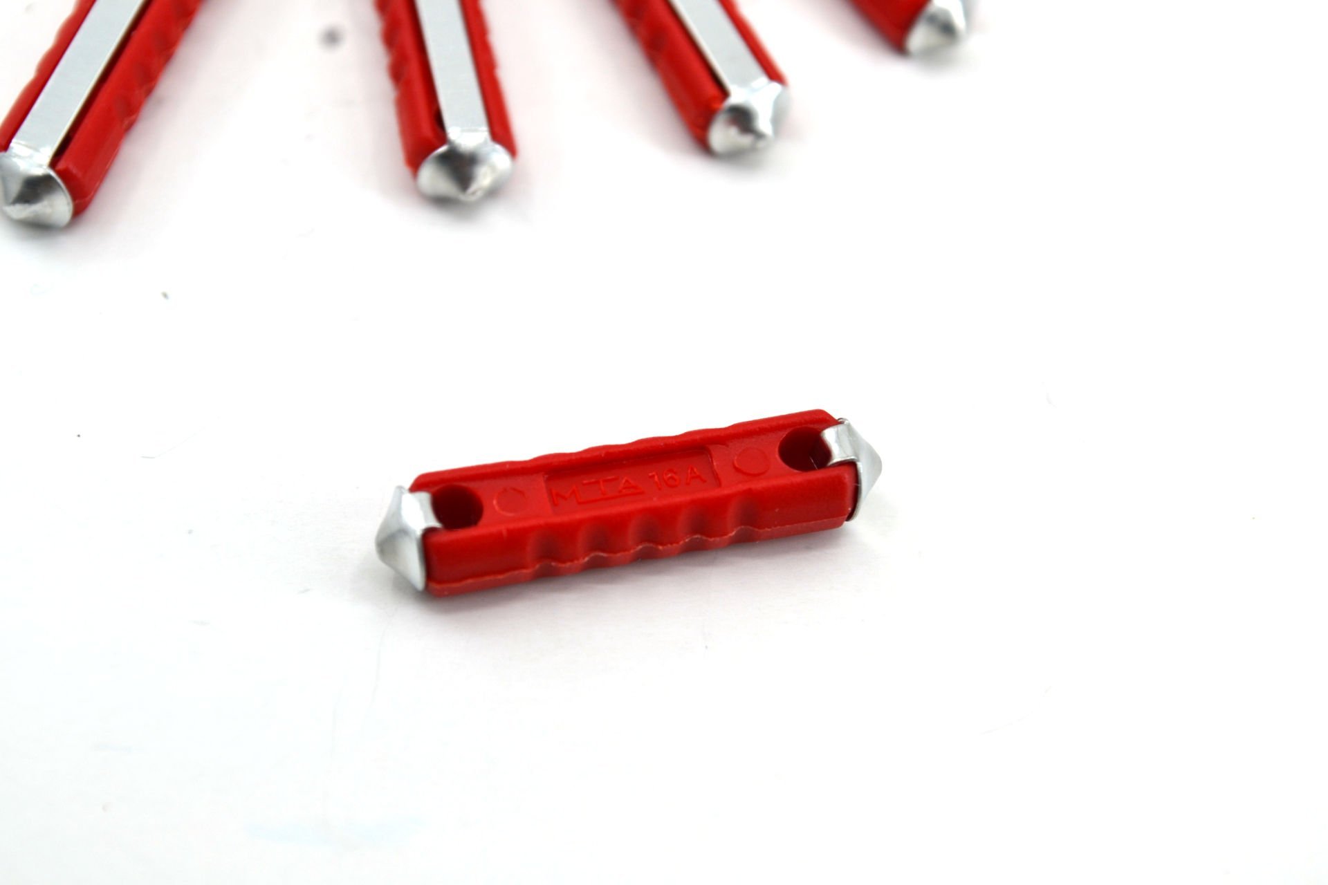 Picture of 5 Adet 16 Amper Kırmızı Taş Sigorta 16A