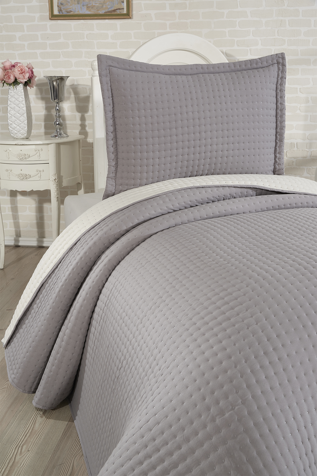 Picture of Elisa Dolgulu Çift Taraflı Tek Kişilik 180x240 Cm Yatak Örtüsü Koyu Gri