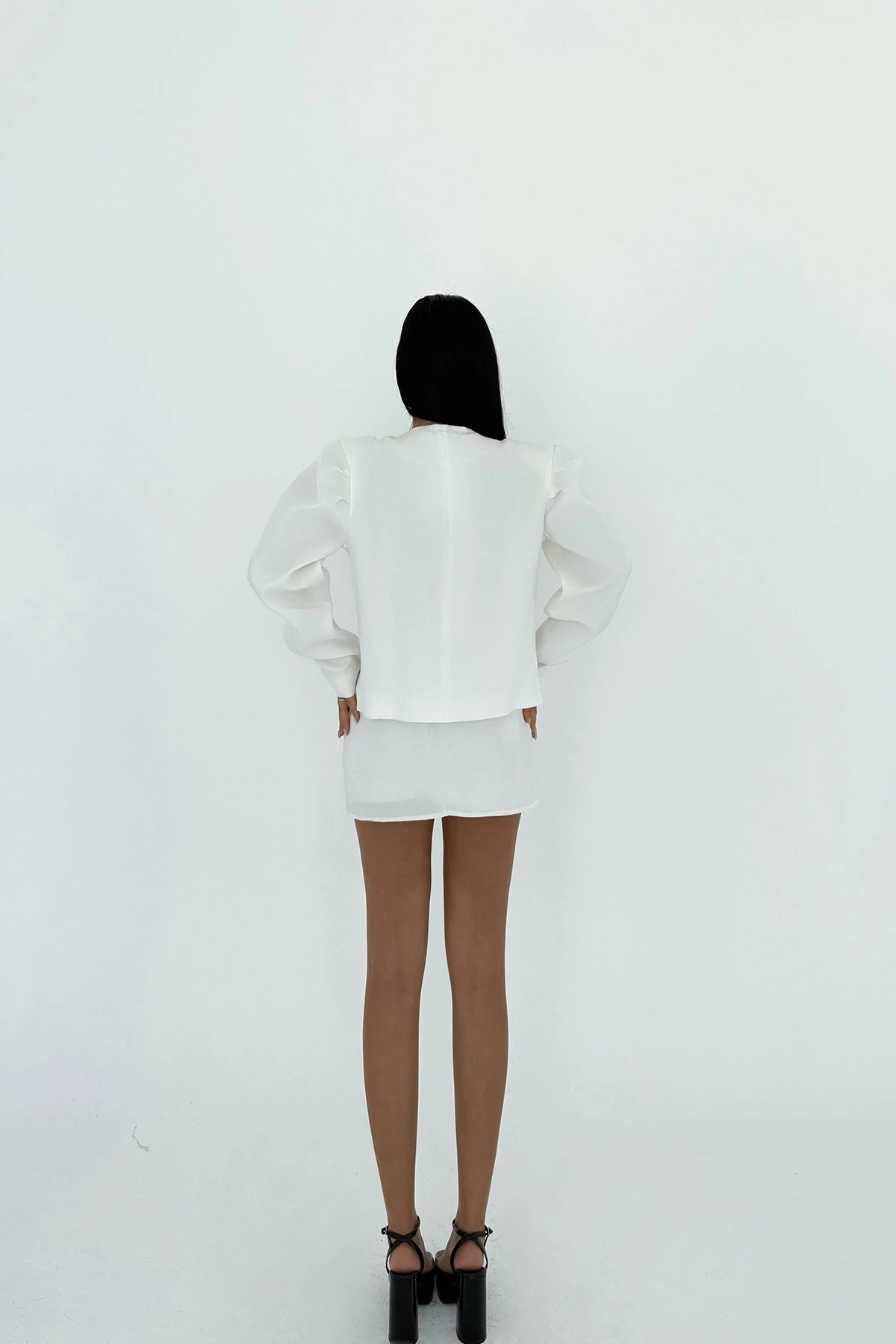 Picture of White Skirt Suit