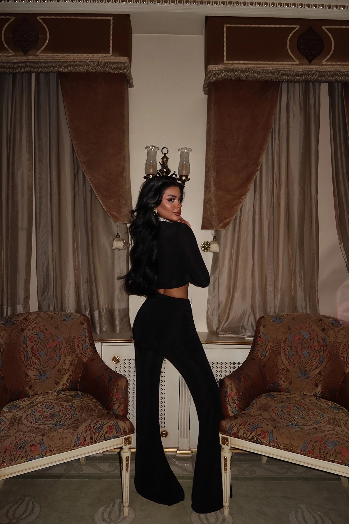 Picture of Black Slit Detail Trouser Suit