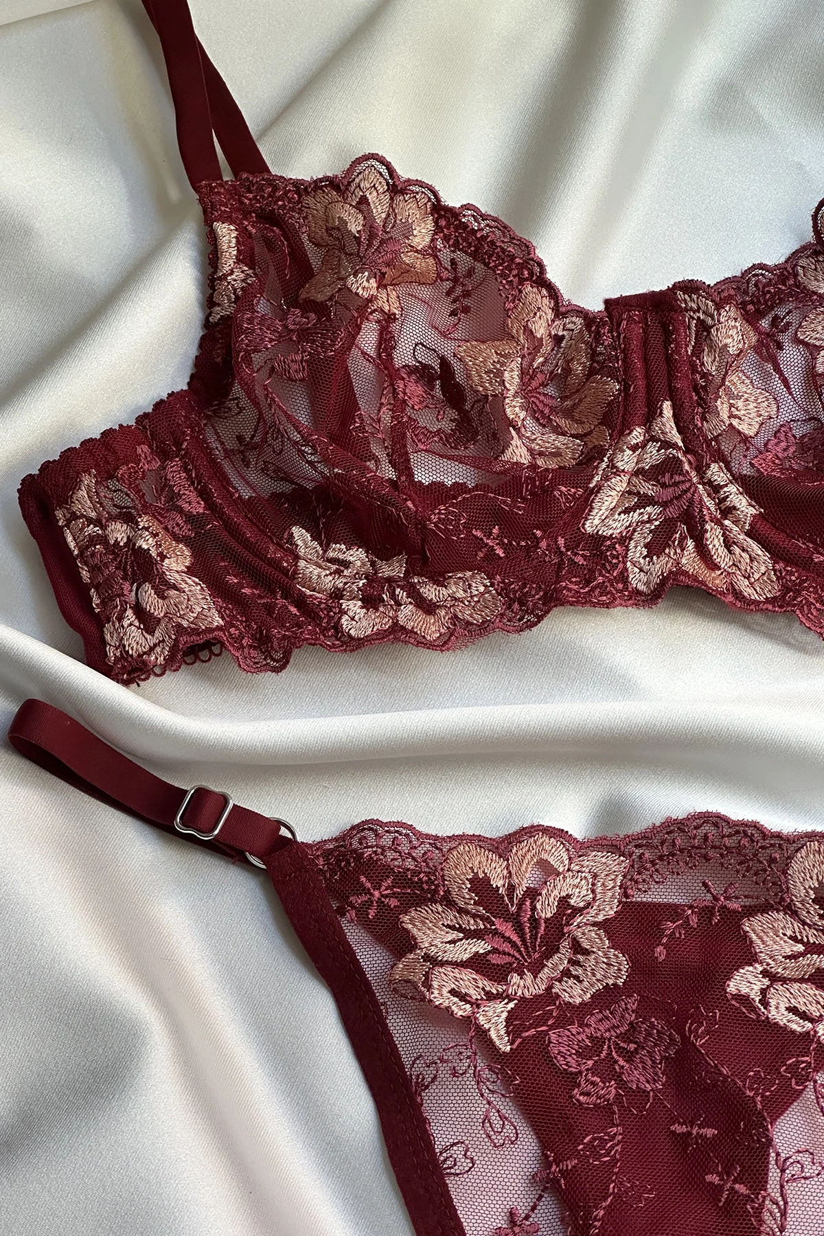 Picture of Burgundy Floral Detailed Underwear