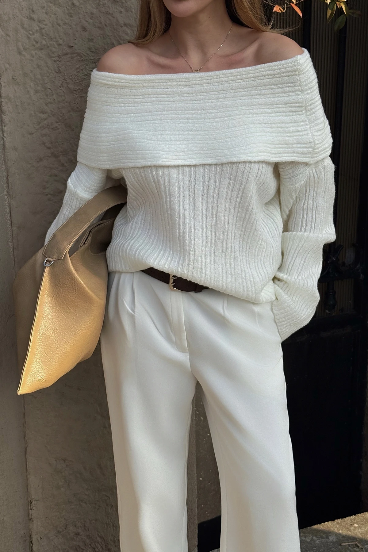 Picture of White Madonna Collar Knitted Sweater