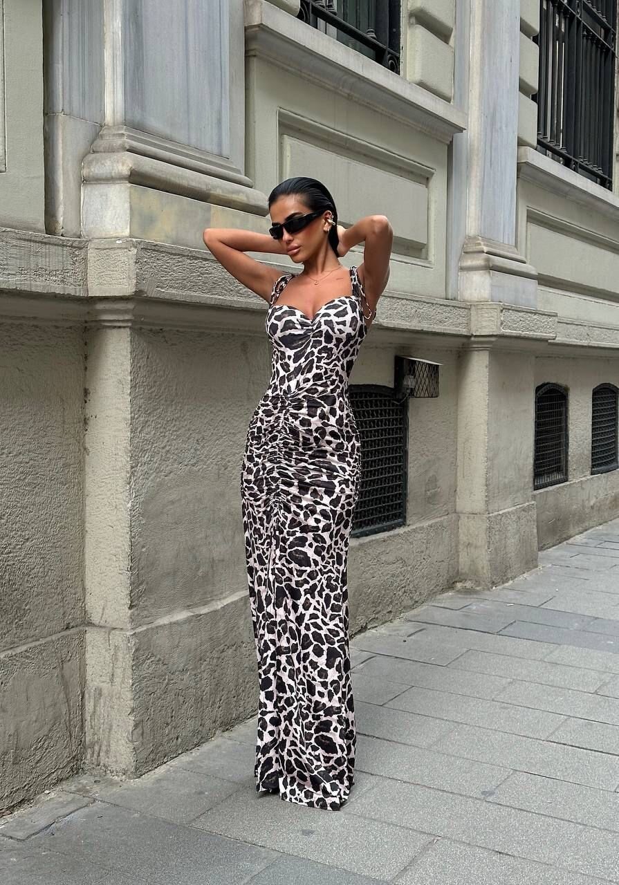 Picture of ASANSÖR BÜZGÜLÜ ELBİSE