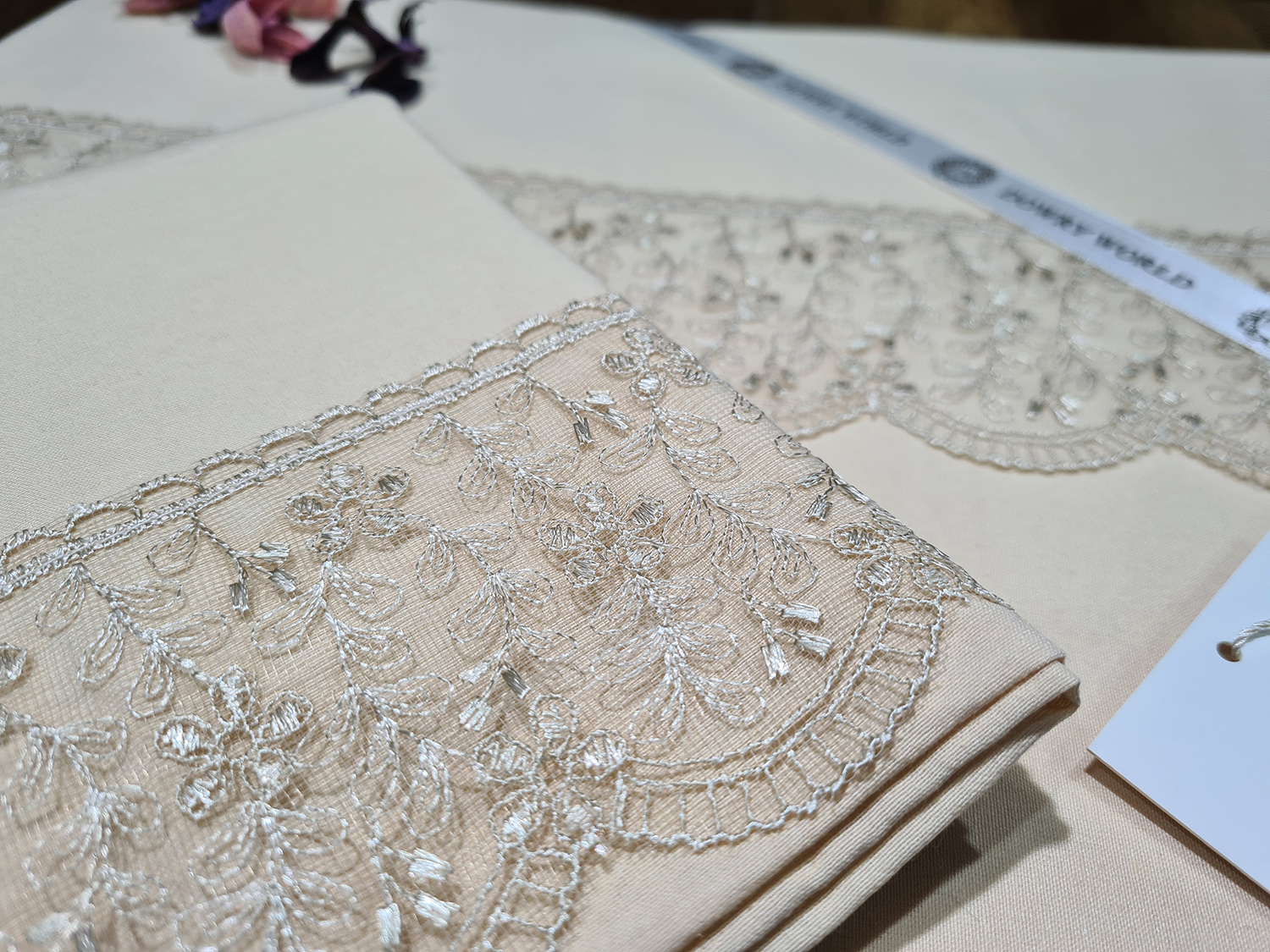 Picture of Fransız Dantelli Yonca Çeyizlik Nevresim Takımı Cappucino