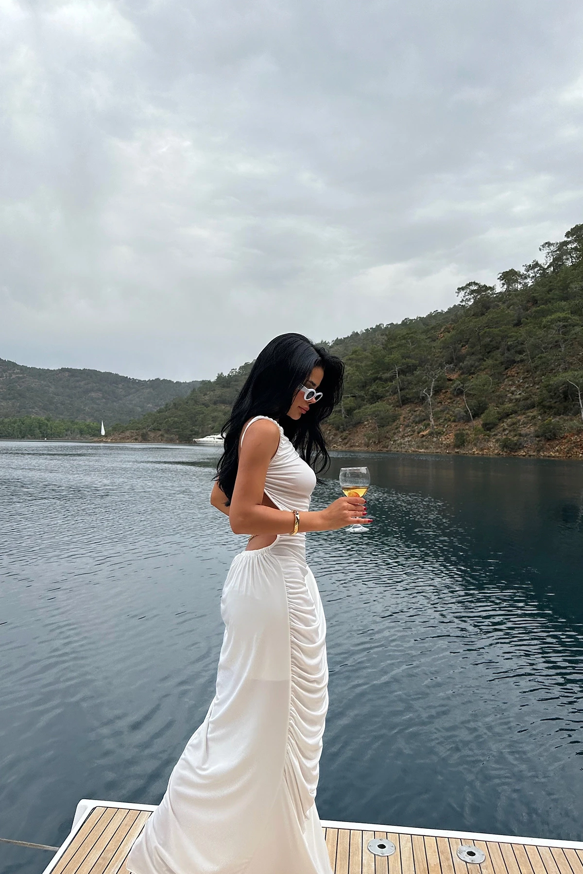 Picture of Antonella Dress With Low-cut Back And Accessories