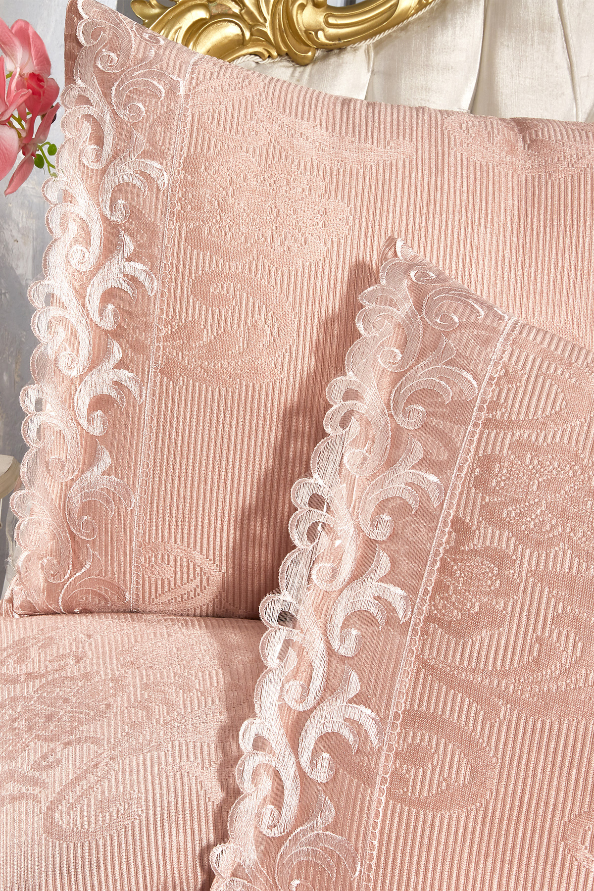 Picture of Fransız Dantelli Belins Çift Kişilik Yatak Örtüsü Pudra