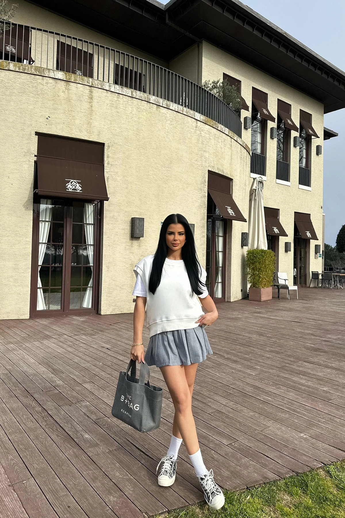 Picture of White Alice Zero Sleeve Sweat