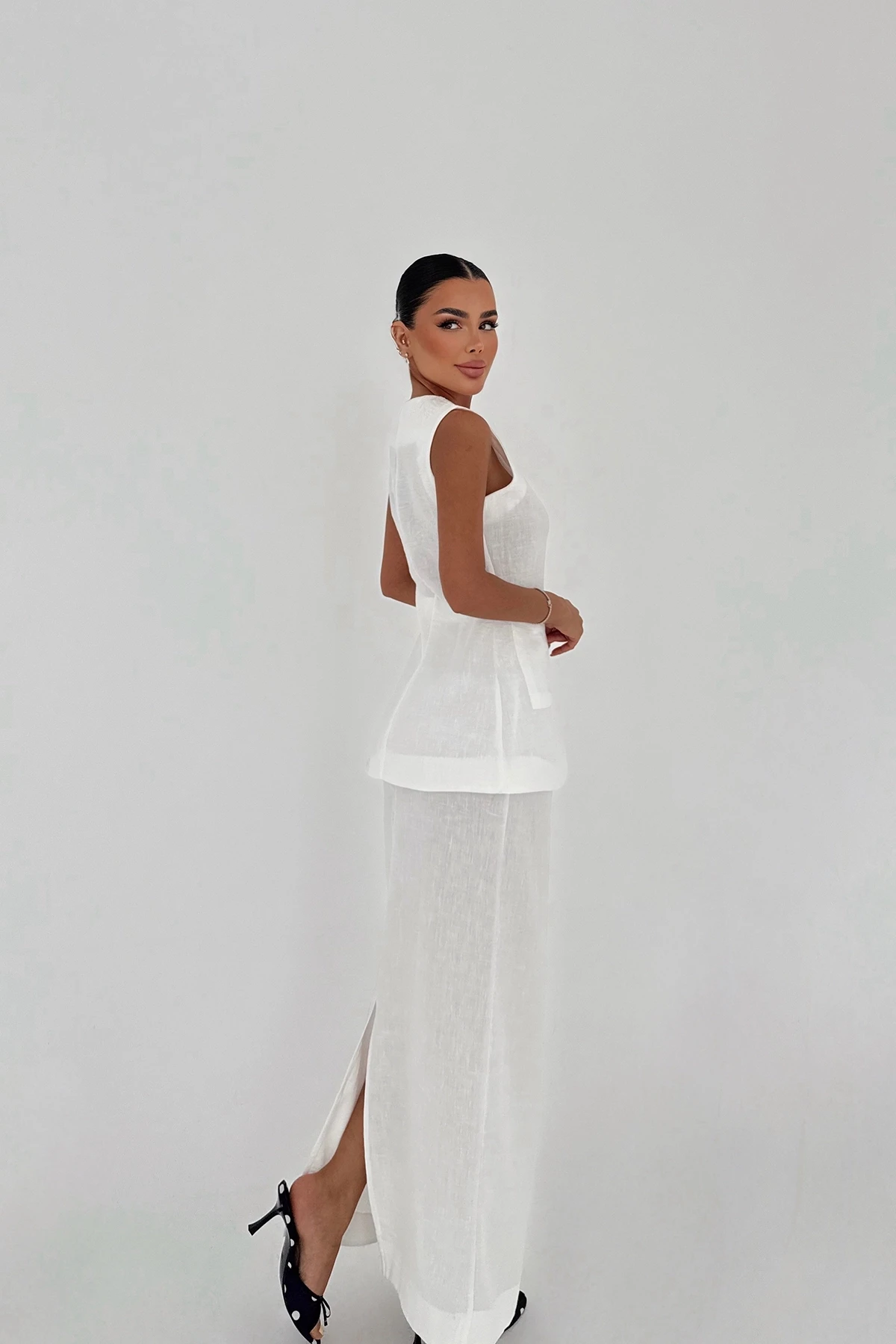 Picture of White Skirt Suit