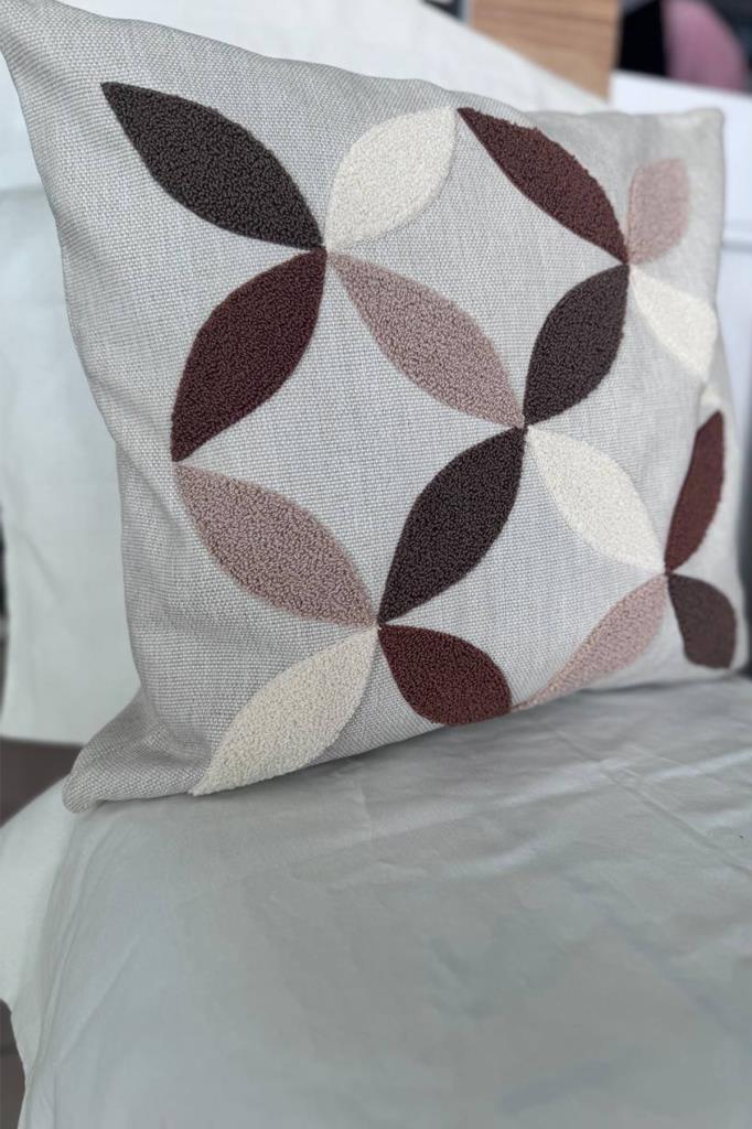 Picture of Ayla 2li Punch Nakışlı Kırlent Kılıfı 45x45 Cm