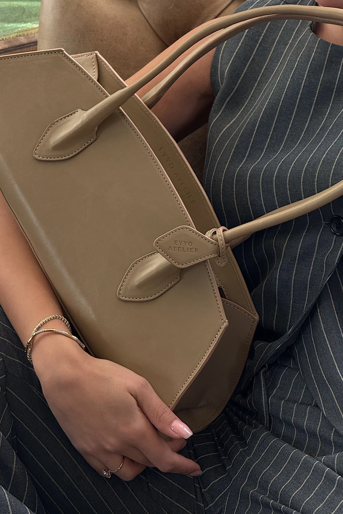 Picture of Cream Nersia Leather Bag