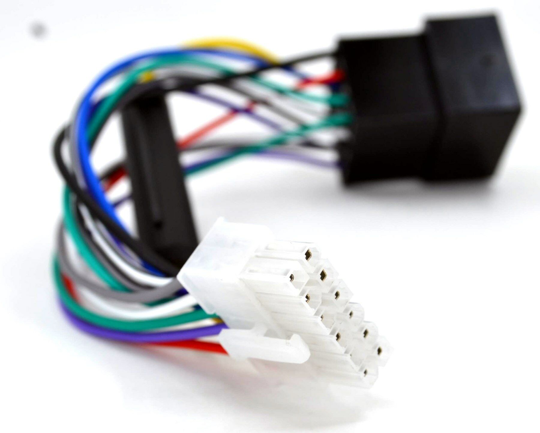 Picture of Dişi Iso Soket Konvertör Oto Teyp Değiştirme Kablosu