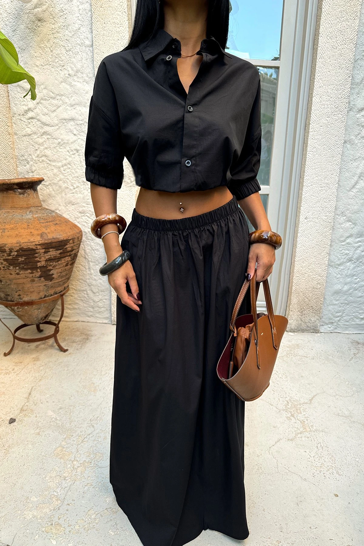 Picture of Black Skirt Suit