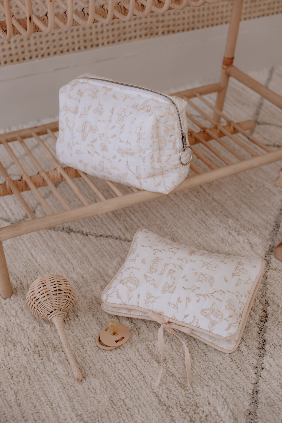 Picture of Bebek Bakım Hediye Seti - Toile De Jouy / Bej