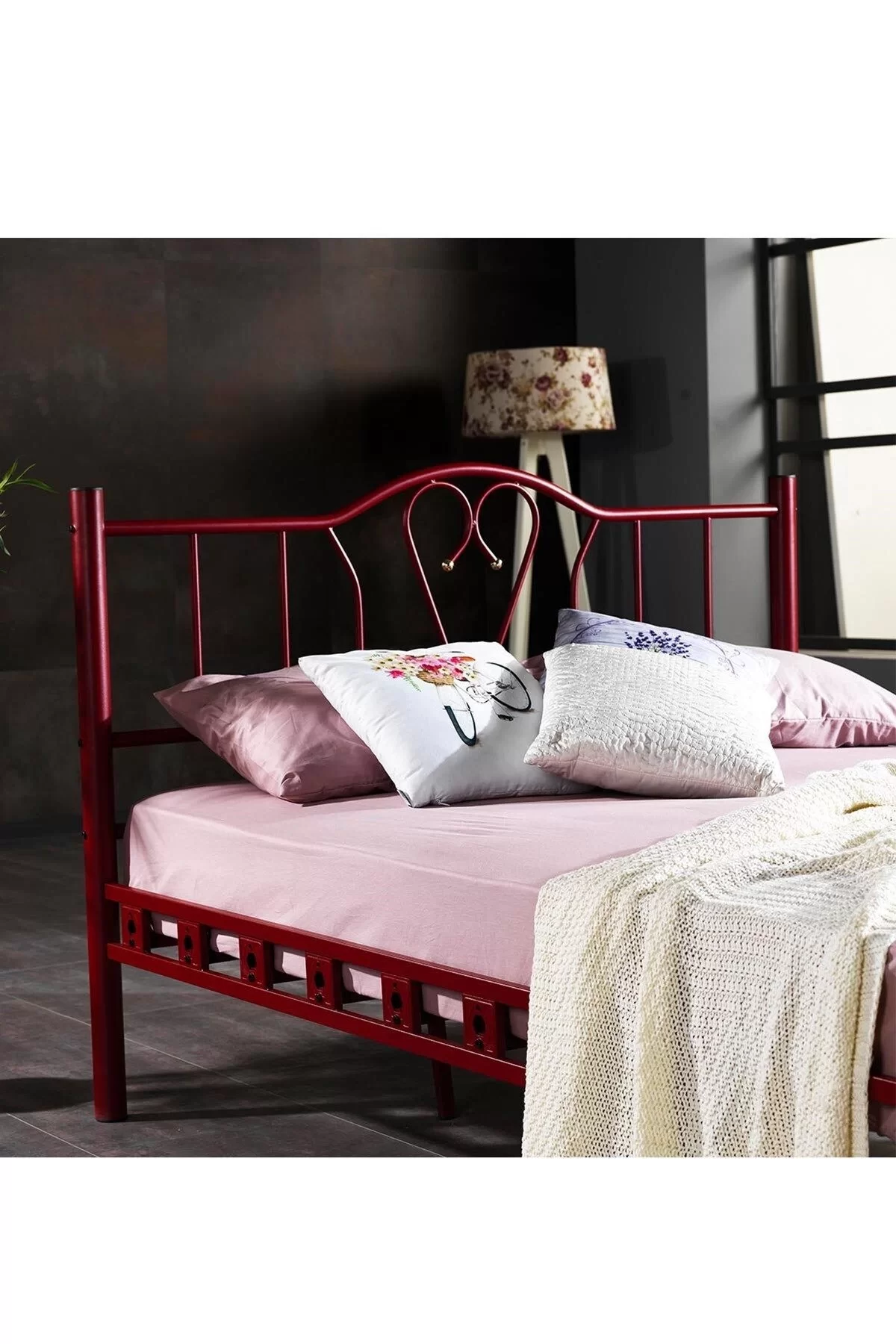Picture of Orkide Tek Kişilik Ferforje Metal Karyola Bordo