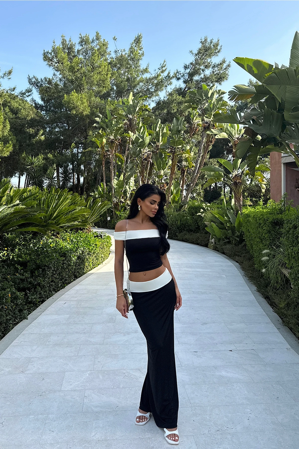 Picture of Black Nora Two Color Suit