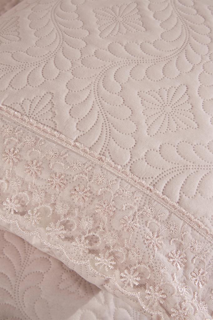 Picture of Zoya Dantelli Kapitoneli Ultrasonik Çift Kişilik Yatak Örtüsü Pudra