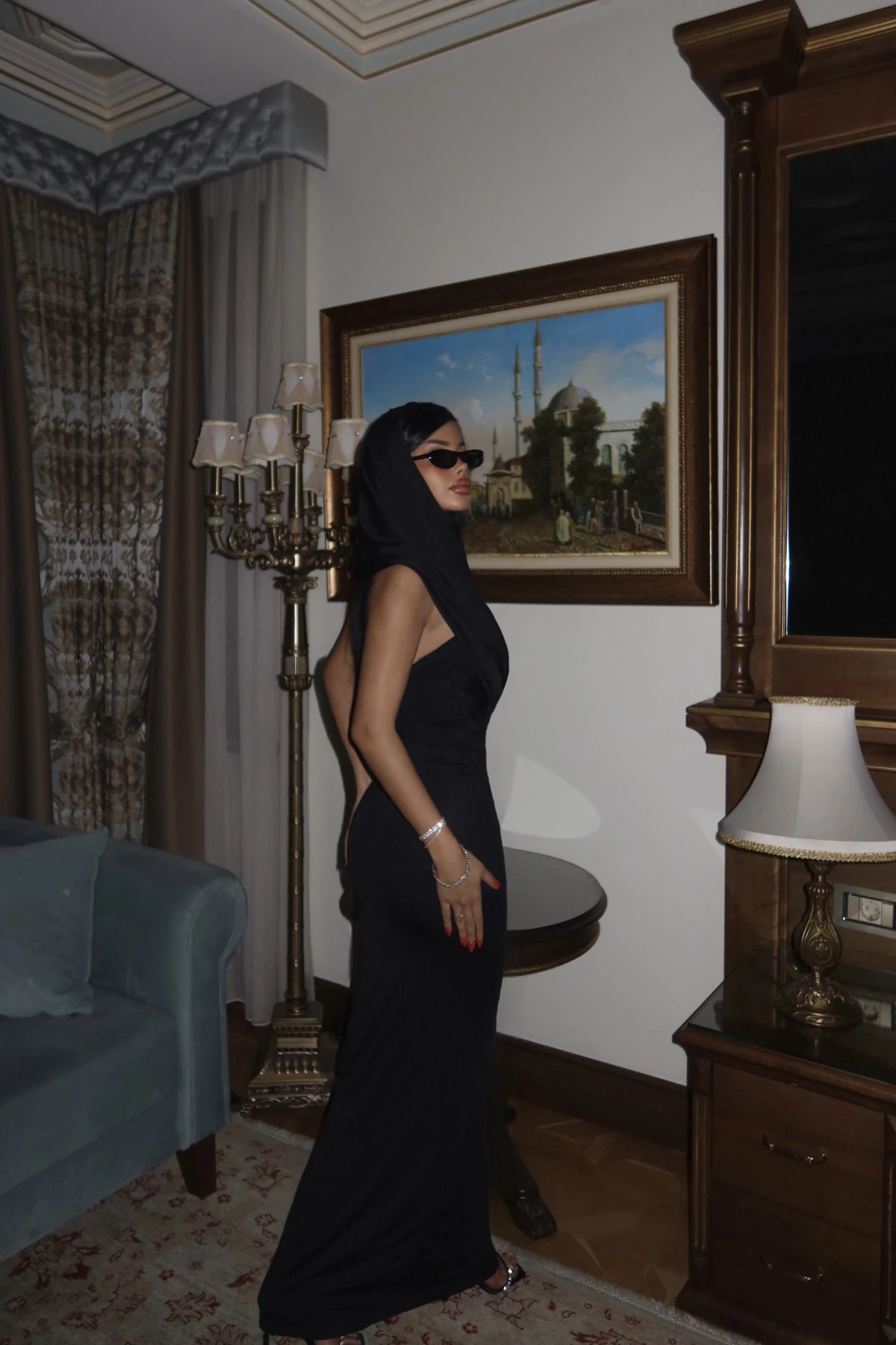 Picture of Black Basic Long Dress