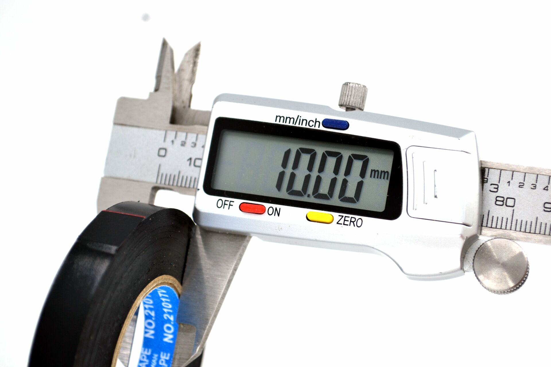 Picture of 5x25 Metre Esnek Pvc Siyah İzole Bant Elektrik Kablo Bandı Nitto