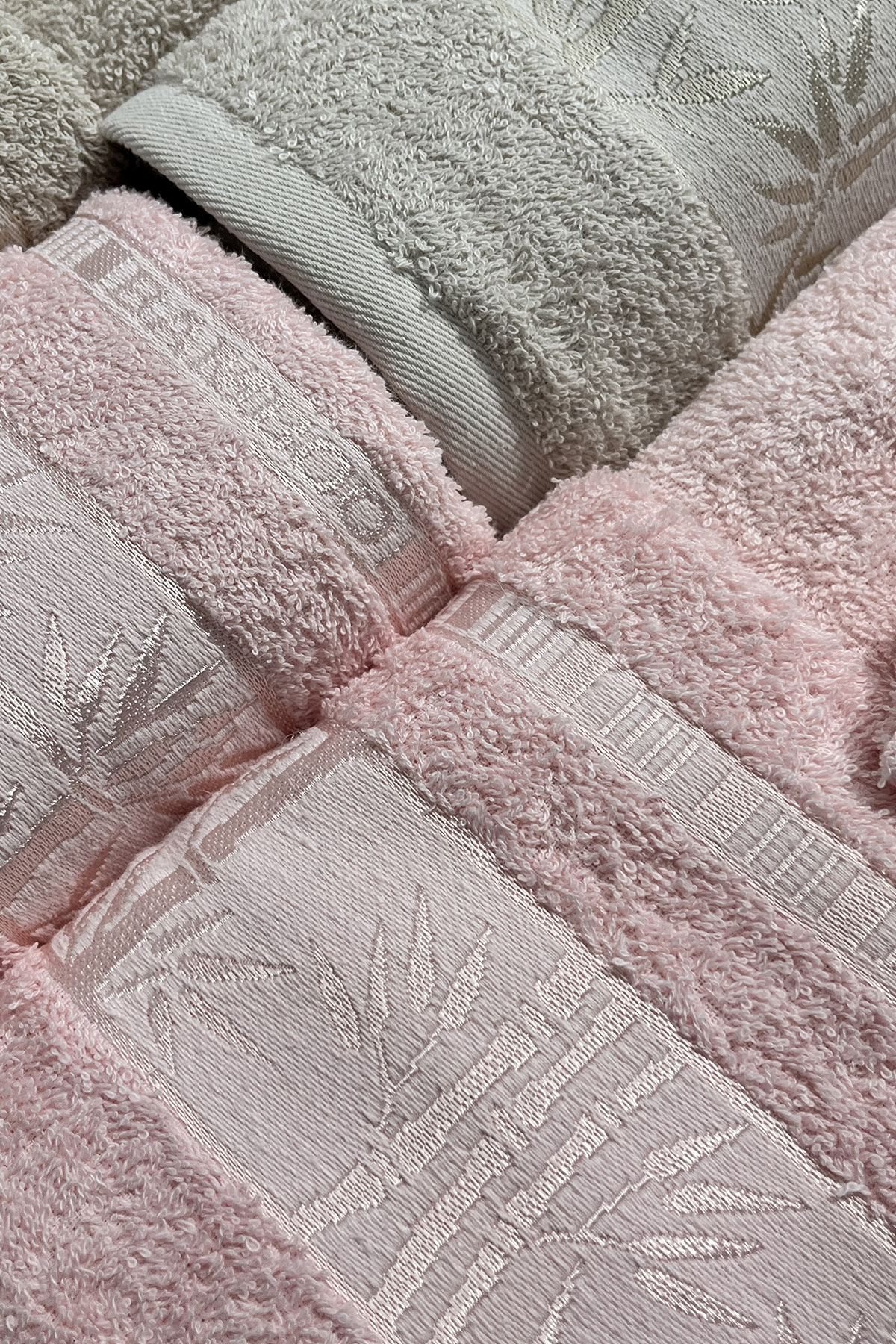 Picture of Elmas Bambu 10 Parça Aile Bornoz Takımı Bej Pudra