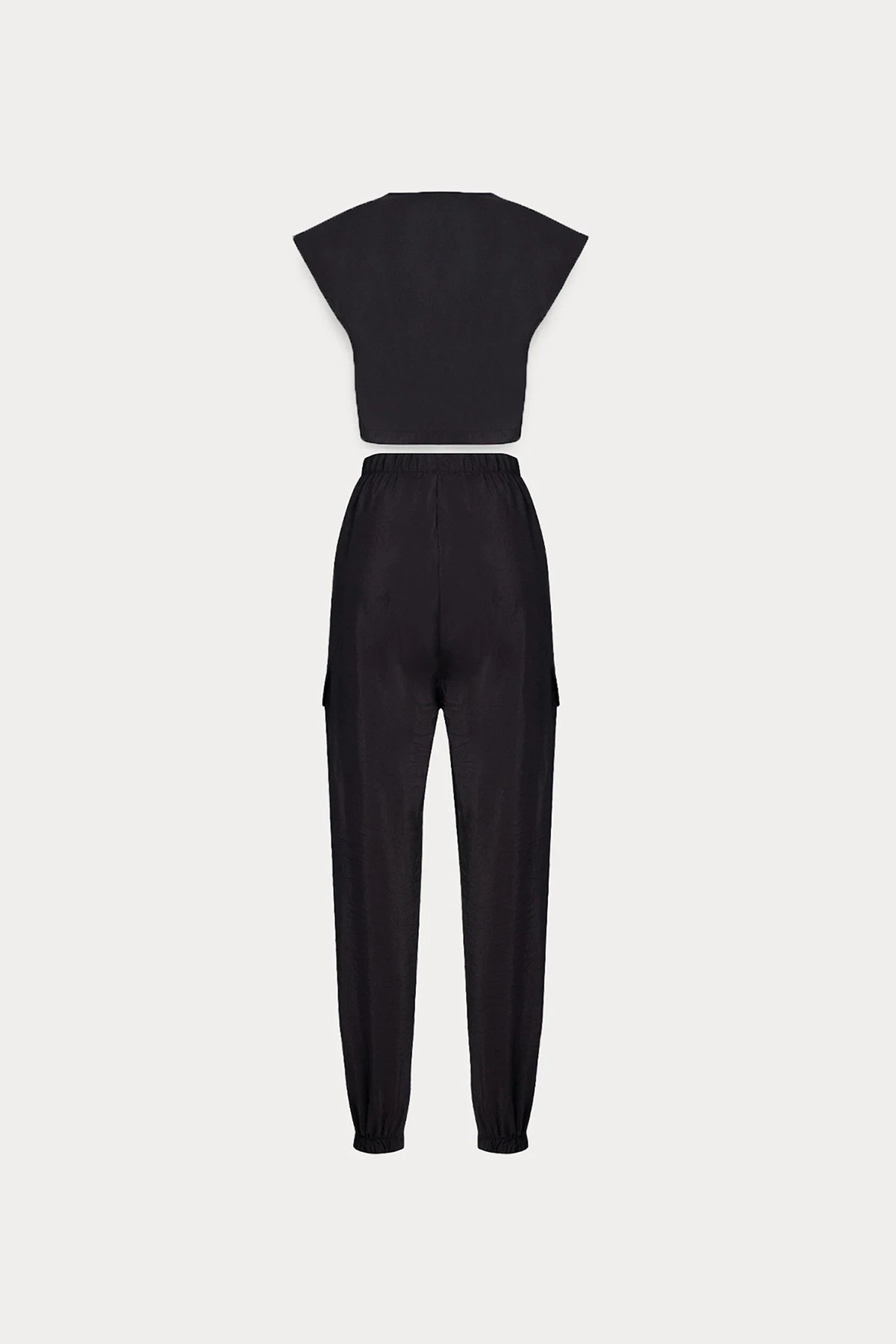Picture of Black Pocket Detailed Trousers Suit