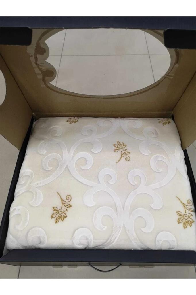 Picture of Pırıltı Embos Çift Kişilik Tek Battaniye 220x240 Cm Krem - Altın