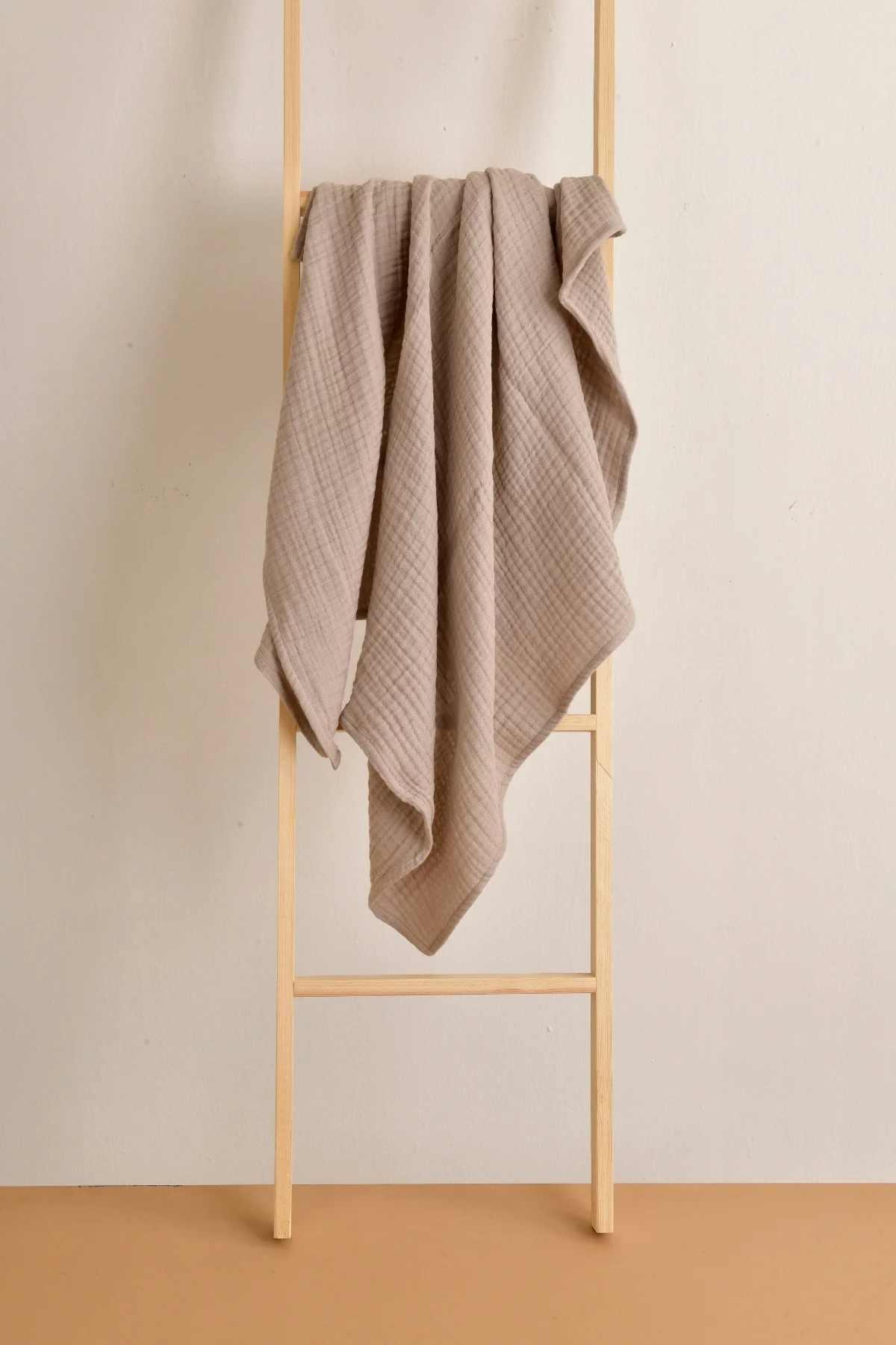 Picture of İkinci Şans - 4 Katlı Organik Müslin Bebek Battaniyesi - Bej