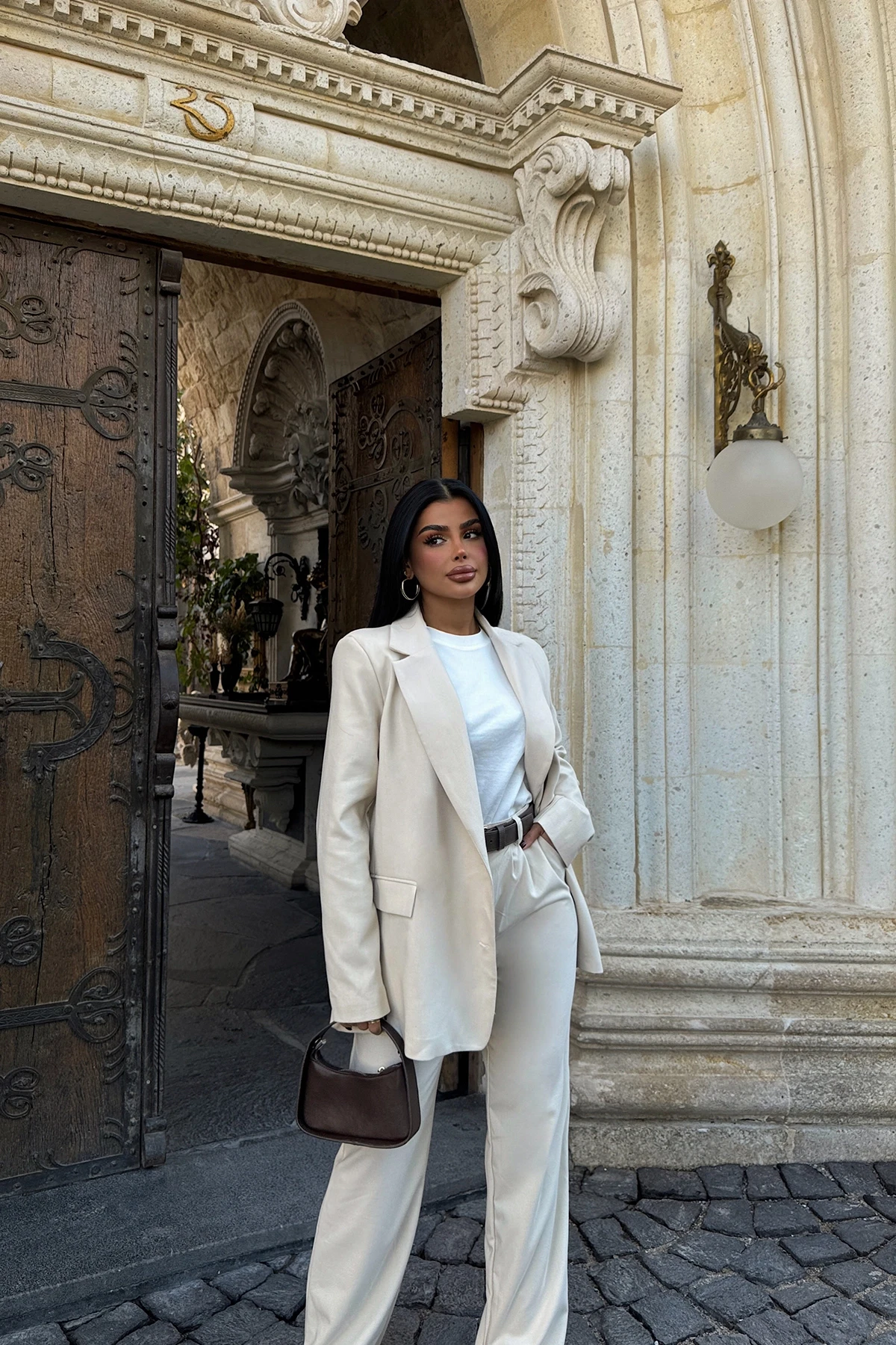 Picture of Cream Trousers Set