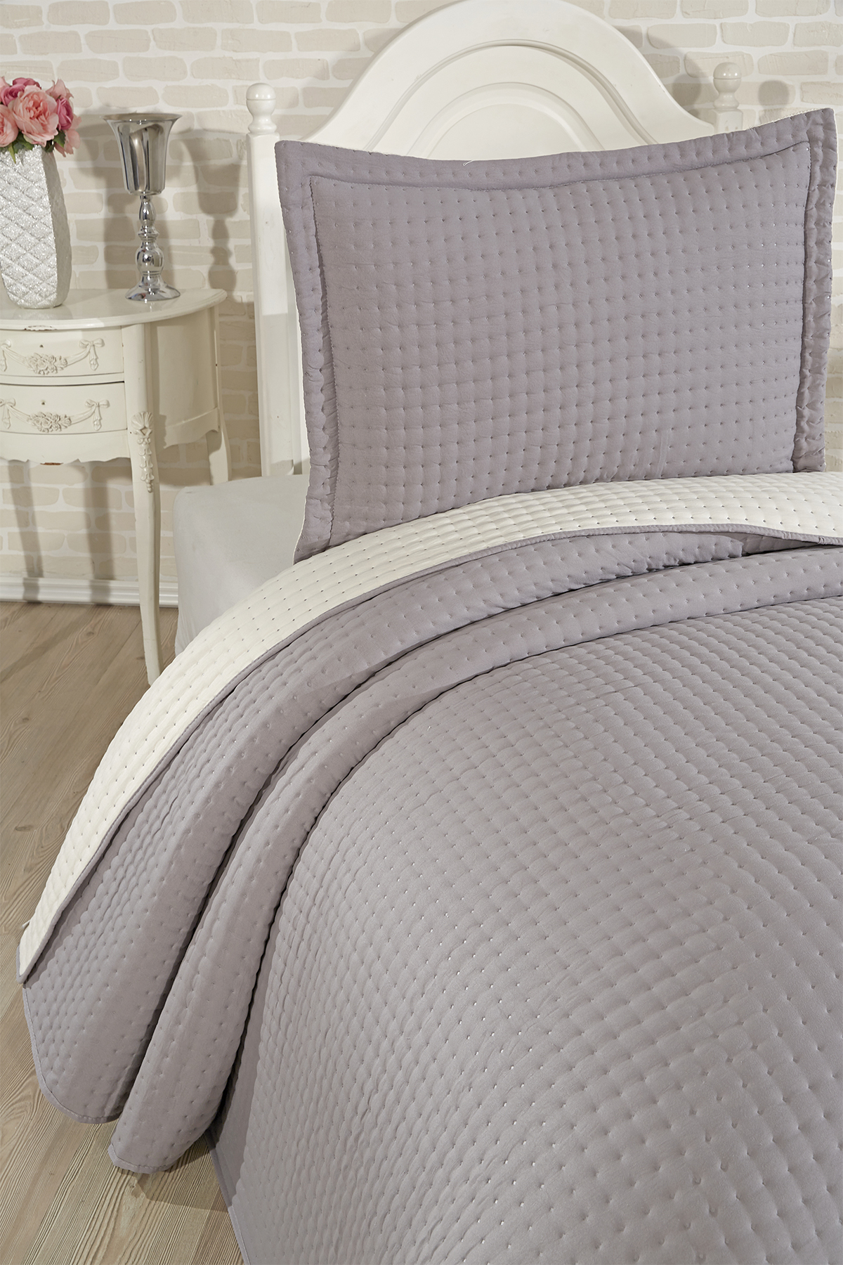 Picture of Elisa Dolgulu Çift Taraflı Tek Kişilik 180x240 Cm Yatak Örtüsü Koyu Gri