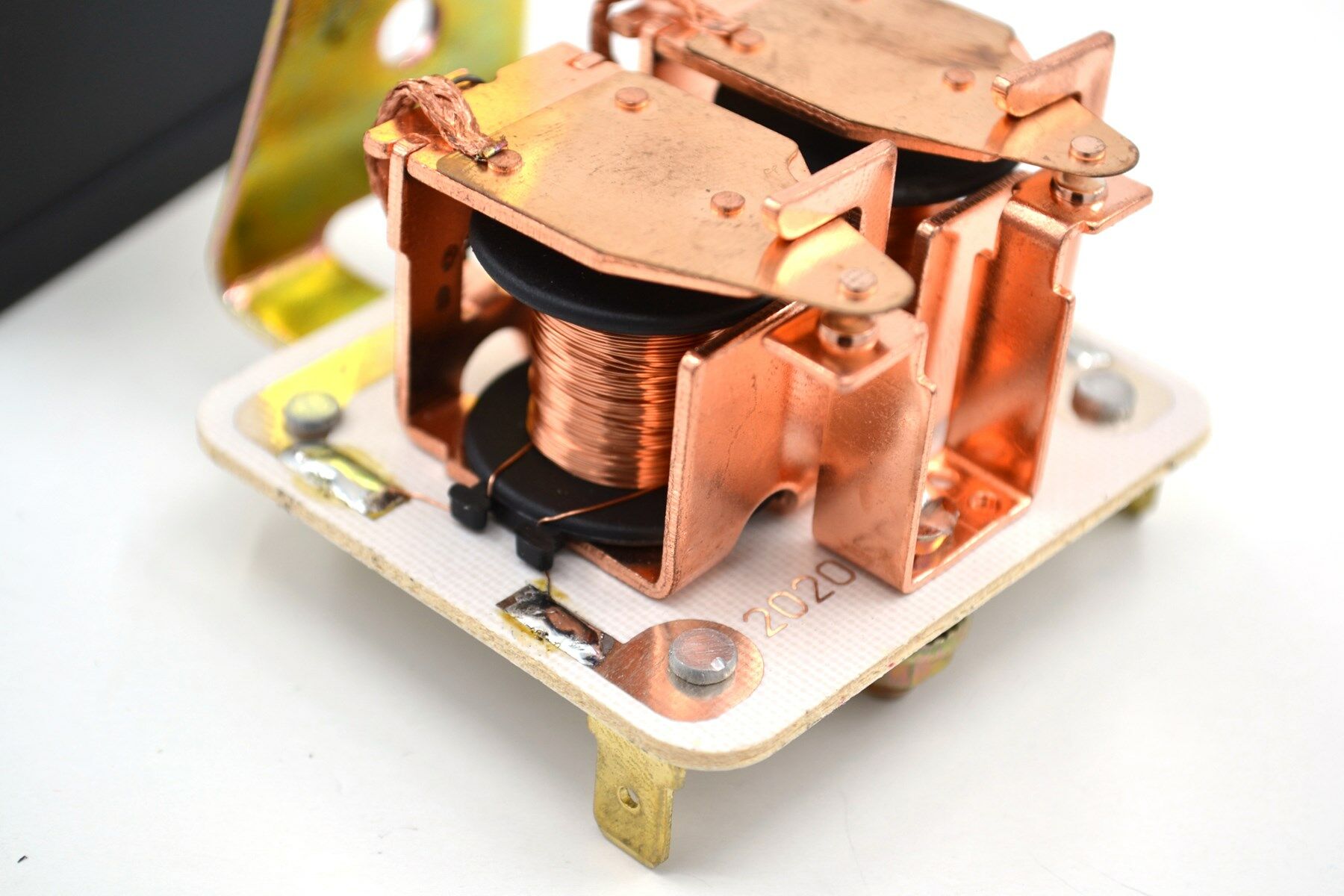 Picture of Çift Bobinli Far Rölesi Güçlendirici Koruyucu Röle