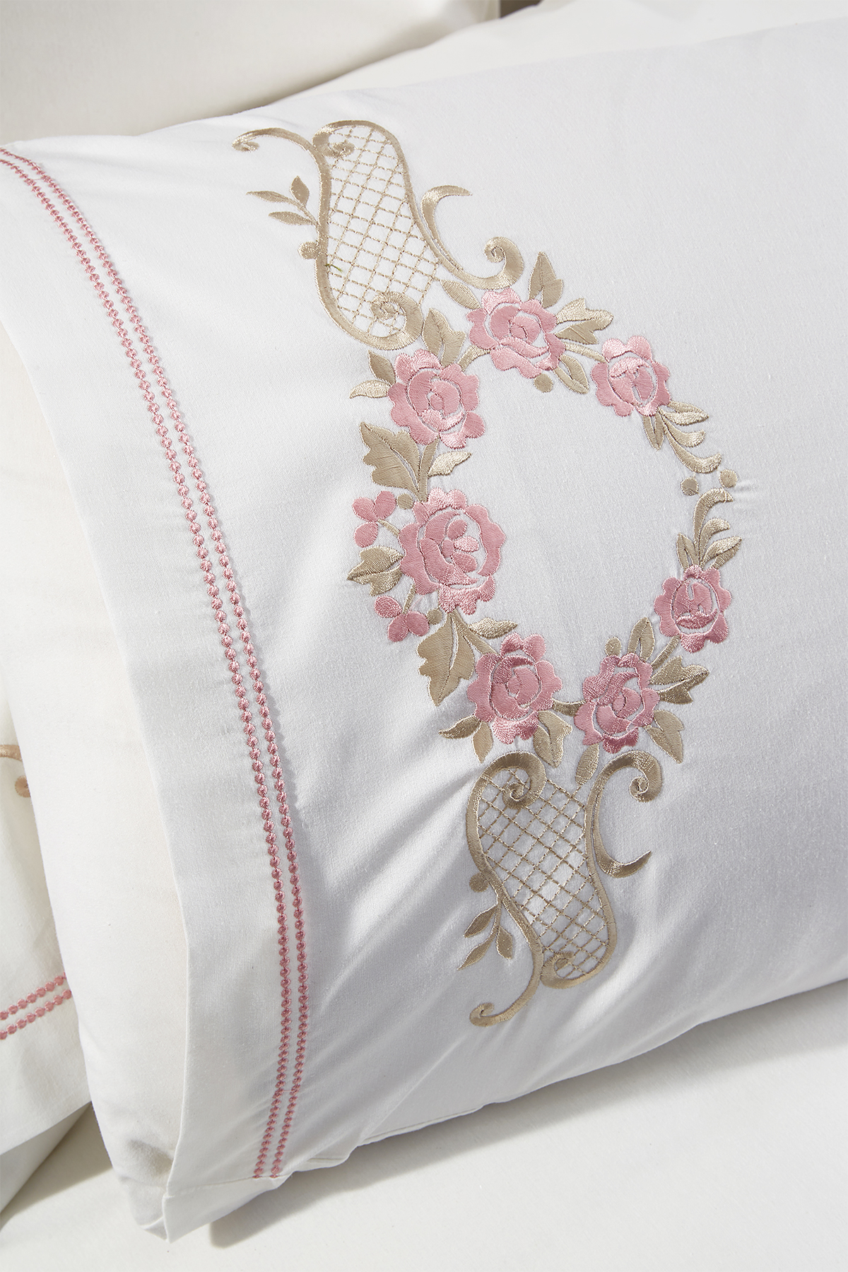 Picture of Rose Nakışlı 6 Parça Nevresim Takımı Krem