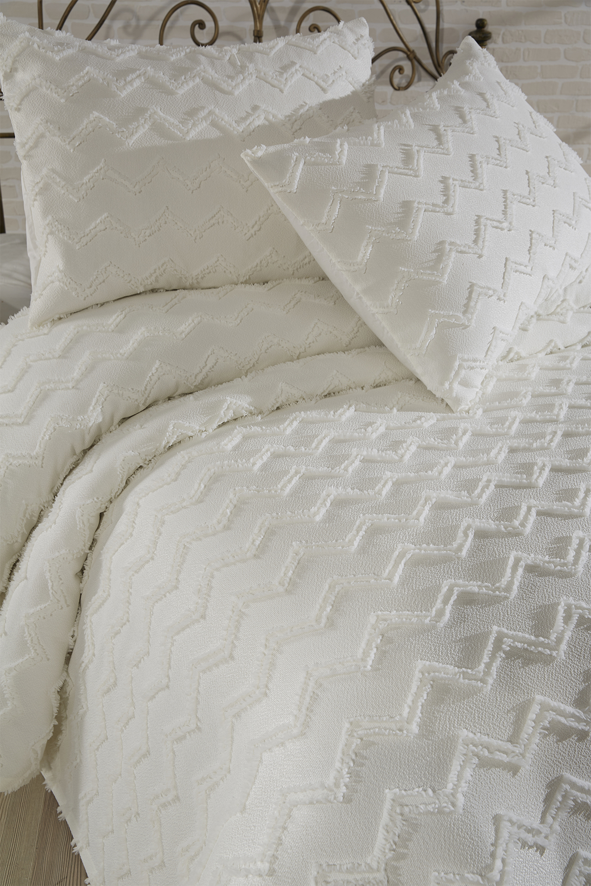 Picture of Çeyiz Diyarı Lumpa 3 Parça Çift Kişilik Pike Takımı Krem