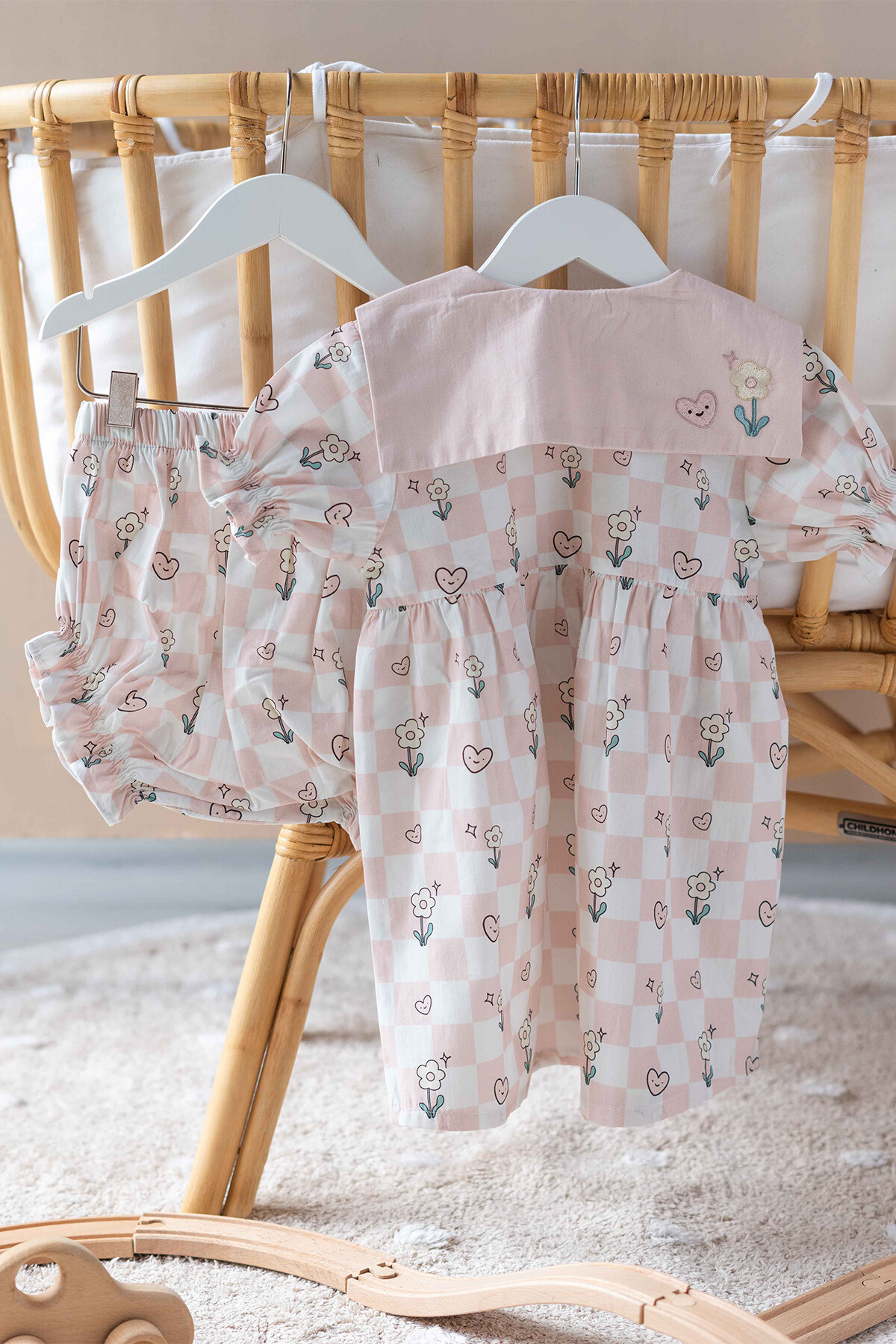 Picture of Kız Bebek Elbisesi - Dama