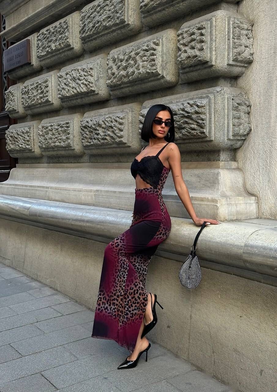 Picture of GÖGÜS DANTELİ ELBİSE