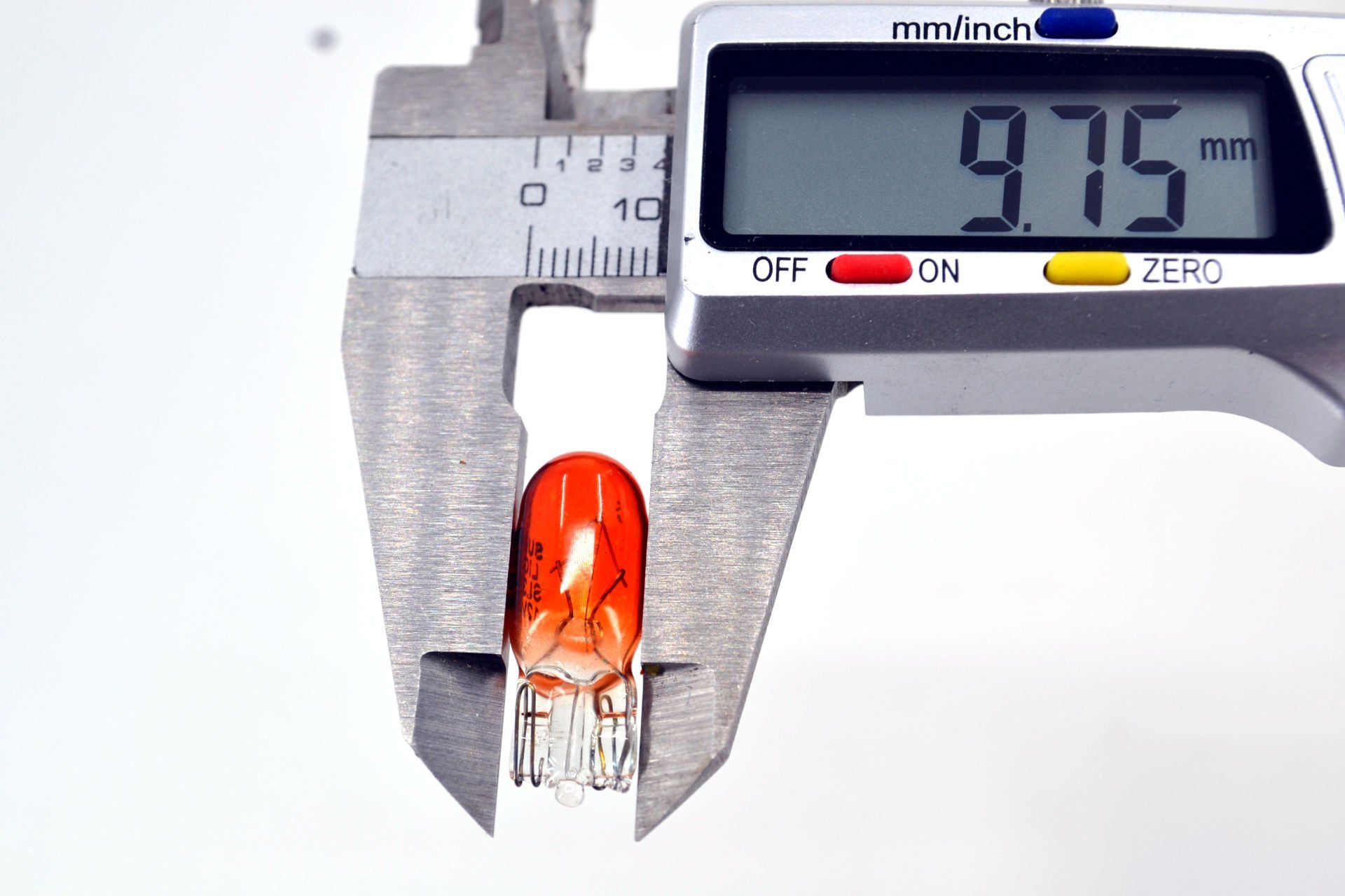 Picture of 12V 5W Dipsiz T10 Ampul Turuncu Boyalı Amber Cam 10 Adet