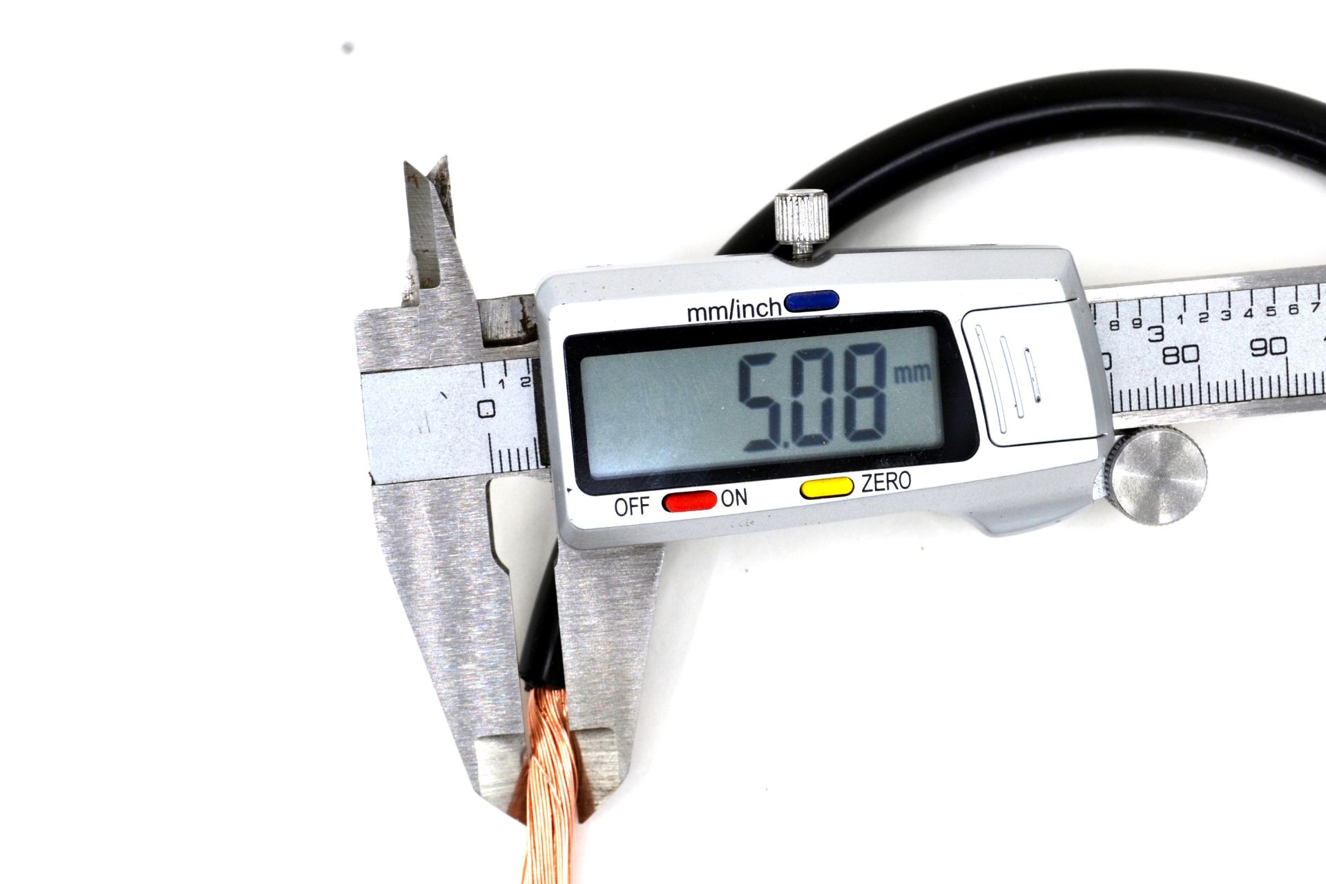 Picture of 1 Metre 16mm² Siyah Bakır Akü Kablosu Fly Şase