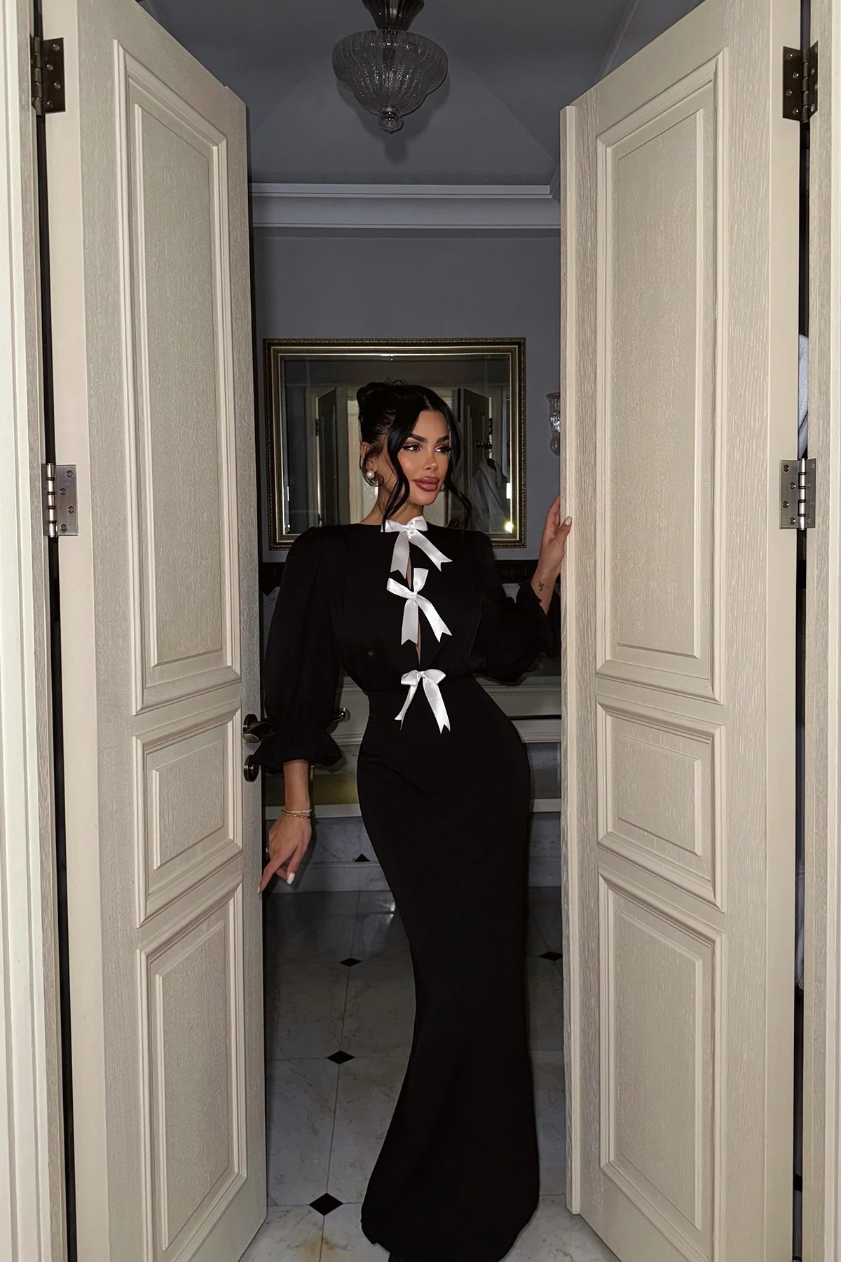 Picture of Black Balloon Sleeve Long Dress