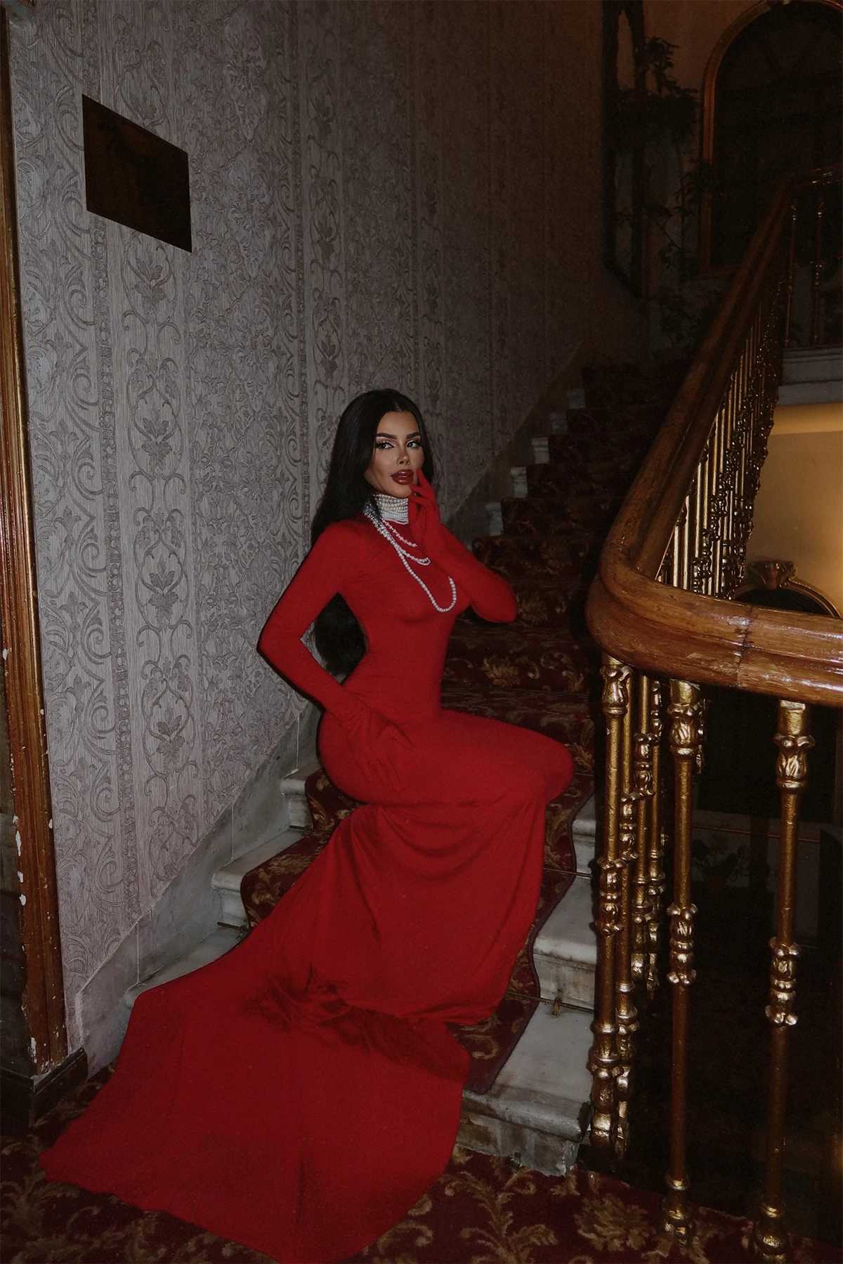 Picture of Red Maria Long Dress with Low-cut Back and Gloves