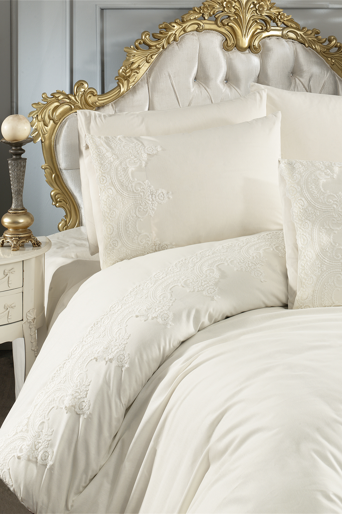 Picture of Fransız Güpürlü Sultans Nevresim Takımı Krem