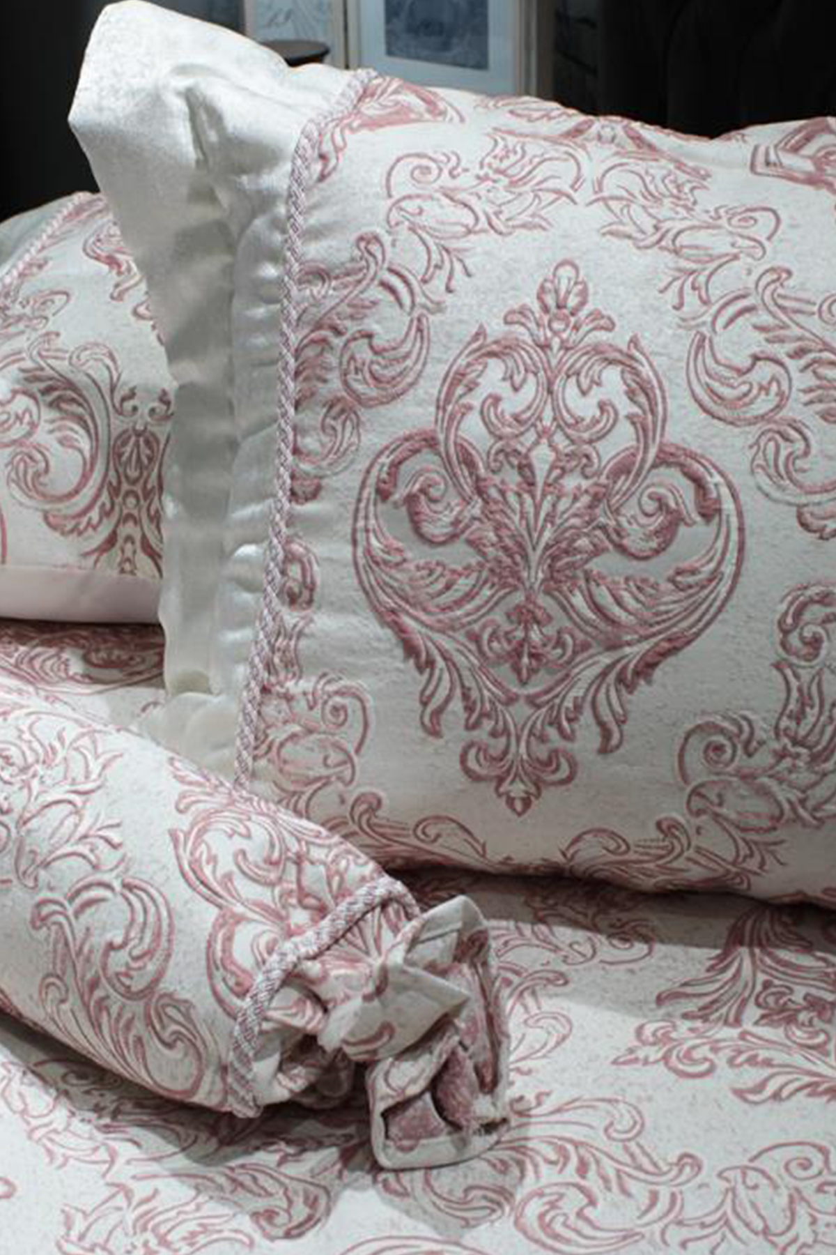 Picture of Serenat Çift Kişilik Yatak Örtüsü Pudra