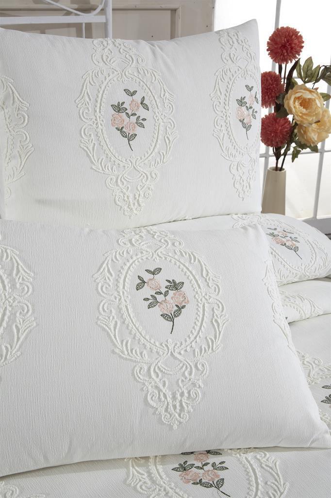 Picture of Gardenlove Nakışlı Şönil 3 Parça Çift Kişilik Yatak Örtüsü Krem