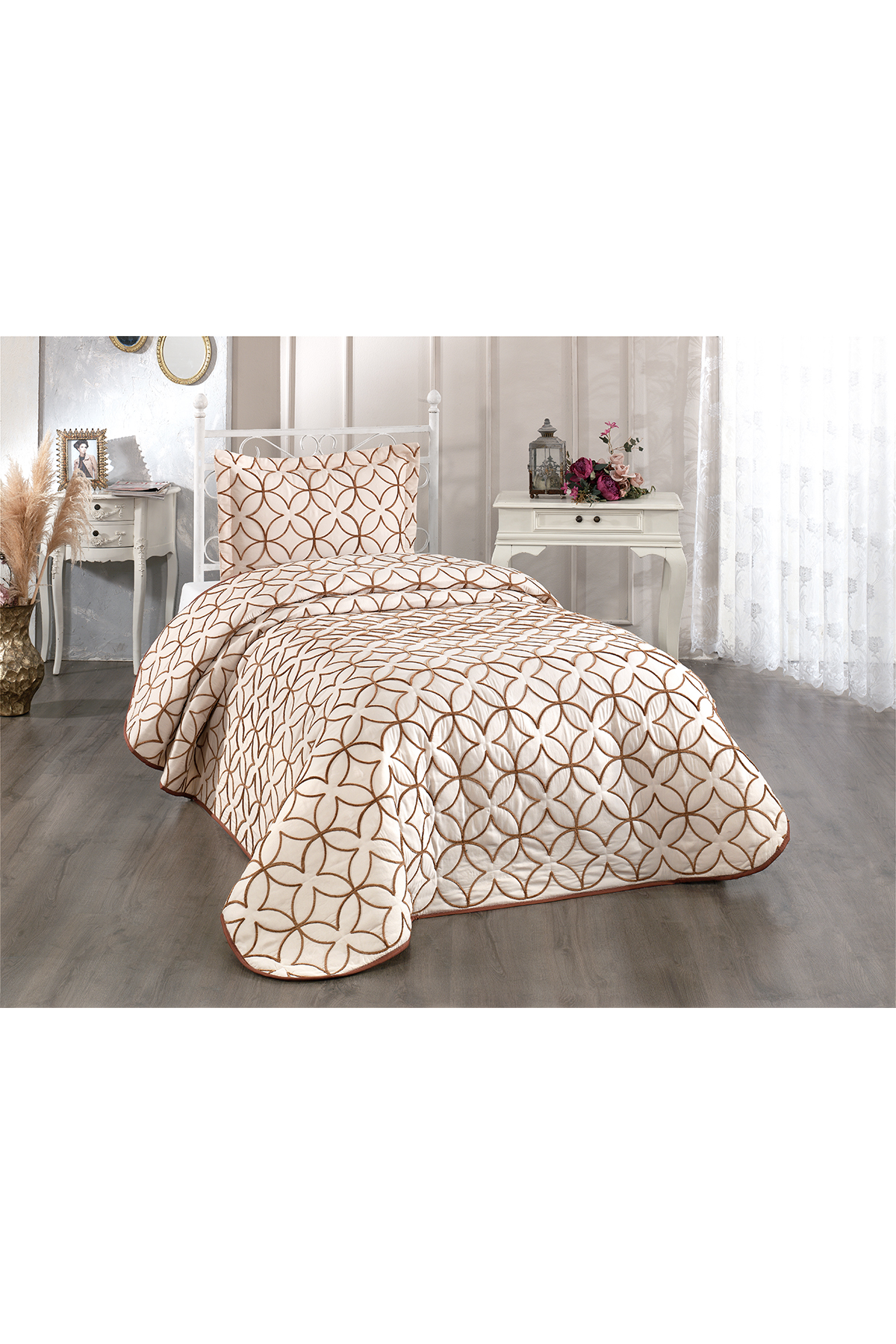 Picture of Parolin Tek Kişilik Kapitoneli Yatak Örtüsü Bej