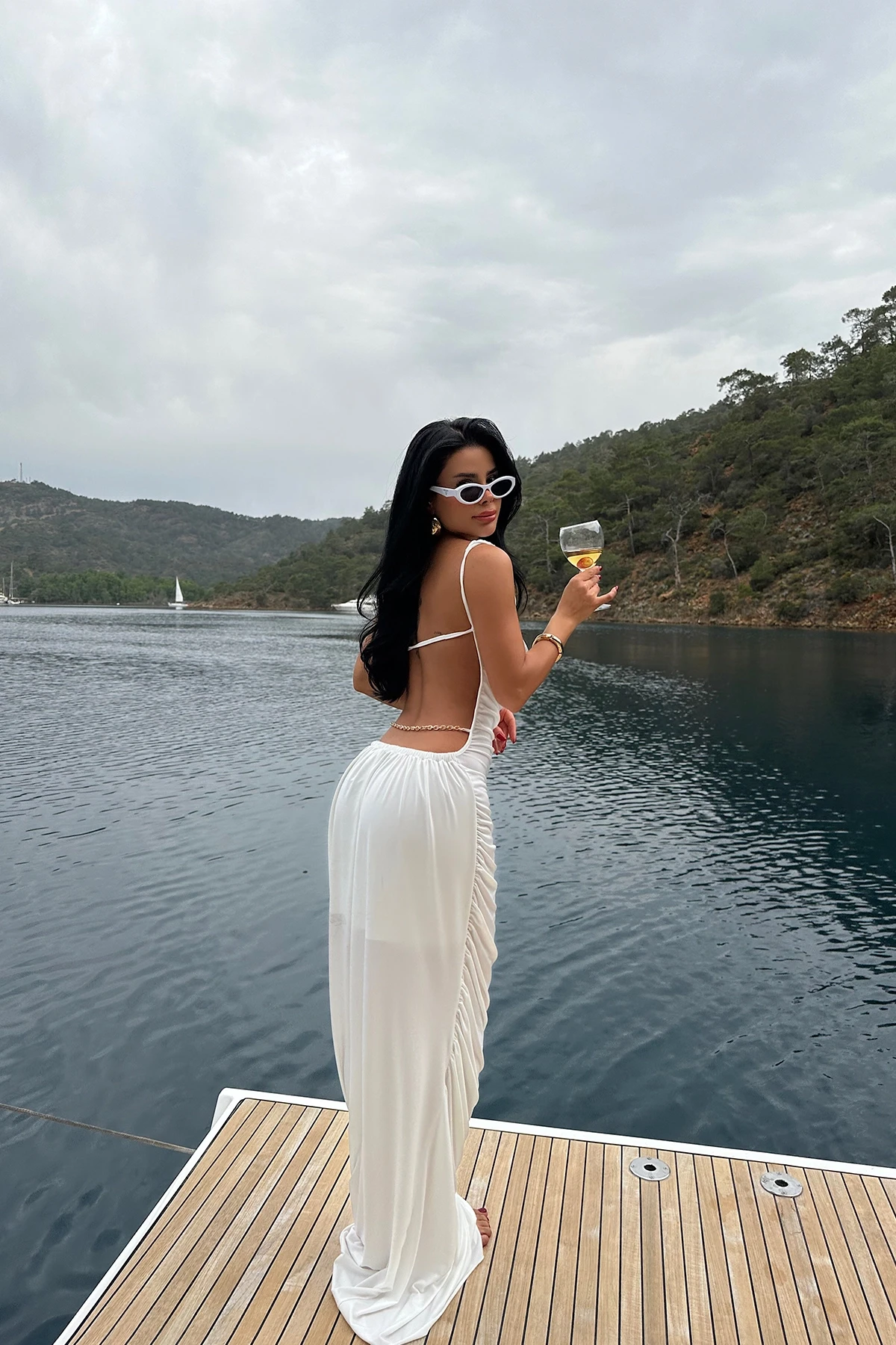 Picture of Antonella Dress With Low-cut Back And Accessories