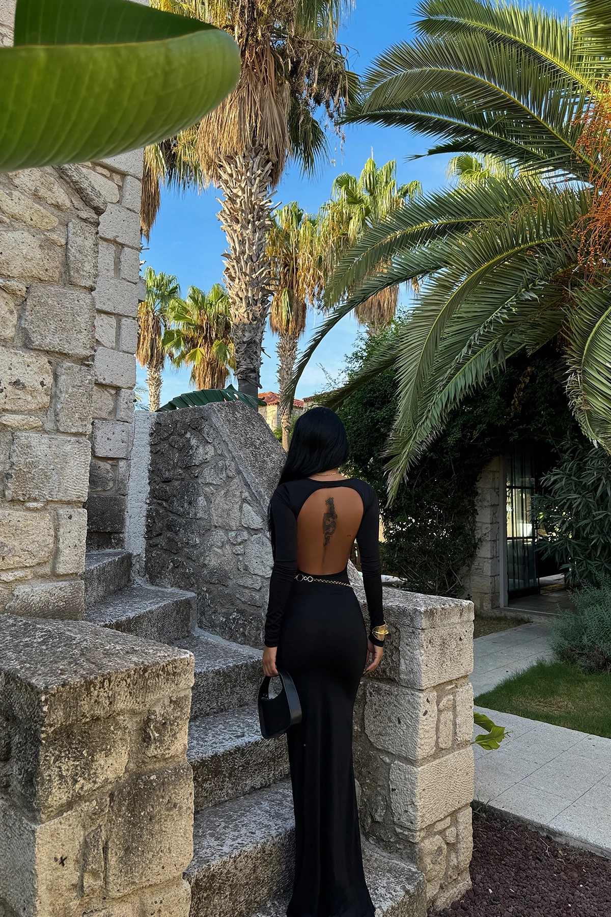 Picture of Black Long Sleeve Basic Dress