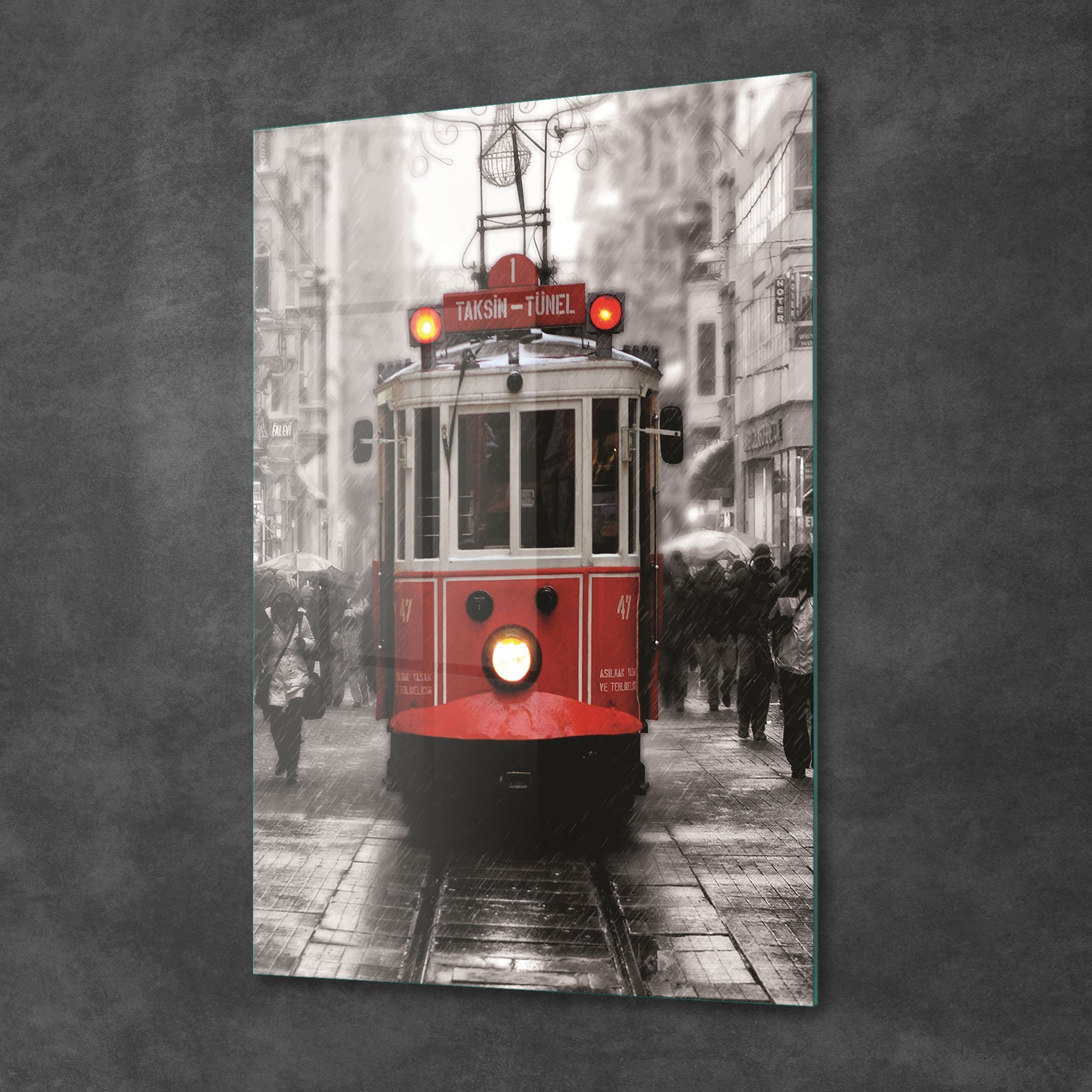Picture of Decovetro Tramvay Şehir Manzarası Cam Tablo 70x100 cm